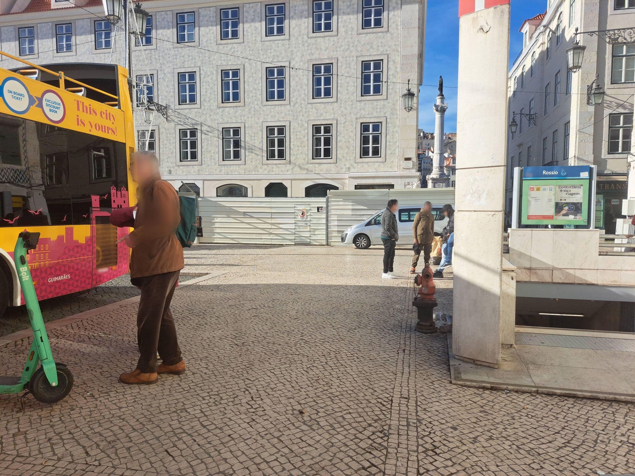 Street view near Rossio Studio's, Baixa — © beer119 (CC BY-SA · Mapillary)
