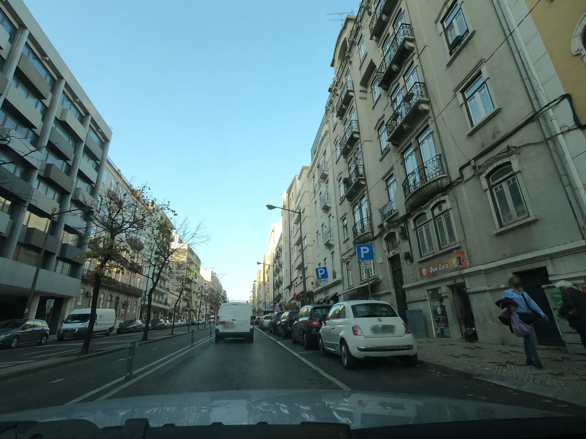 Street view near Lx Soho, Anjos — © filohipo (CC BY-SA · Mapillary)