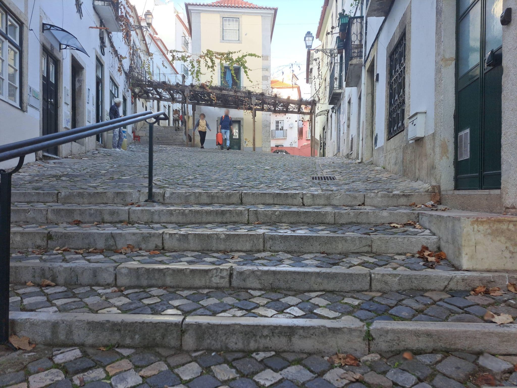 Street view near Lisbon Village Apartments Alfama, Alfama — © beer119 (CC BY-SA · Mapillary)