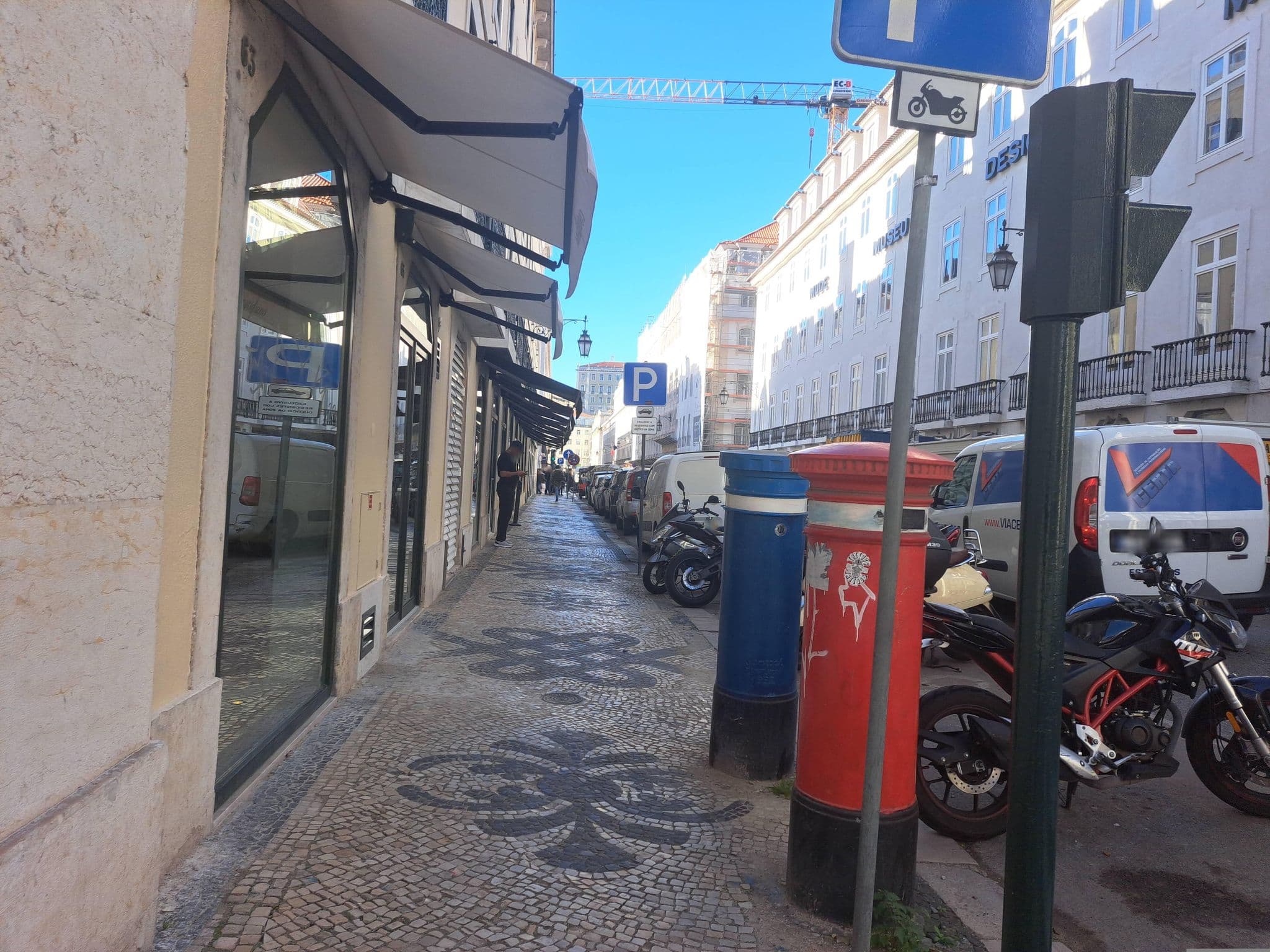 Street view near Lisbon Inside Connect, Baixa — © beer119 (CC BY-SA · Mapillary)
