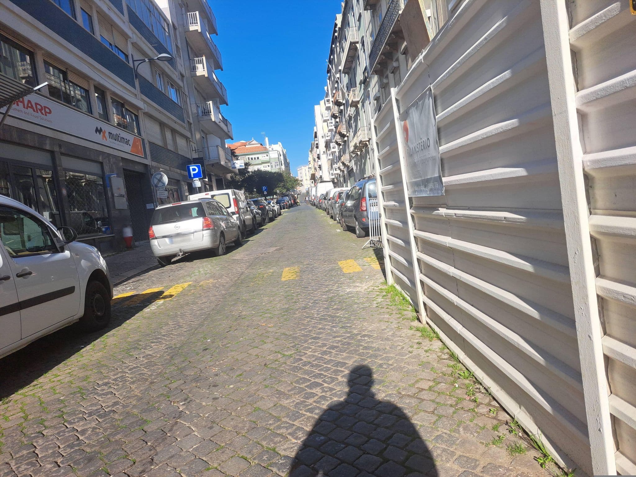 Street view near Leonel Cabral, Intendente — © beer119 (CC BY-SA · Mapillary)
