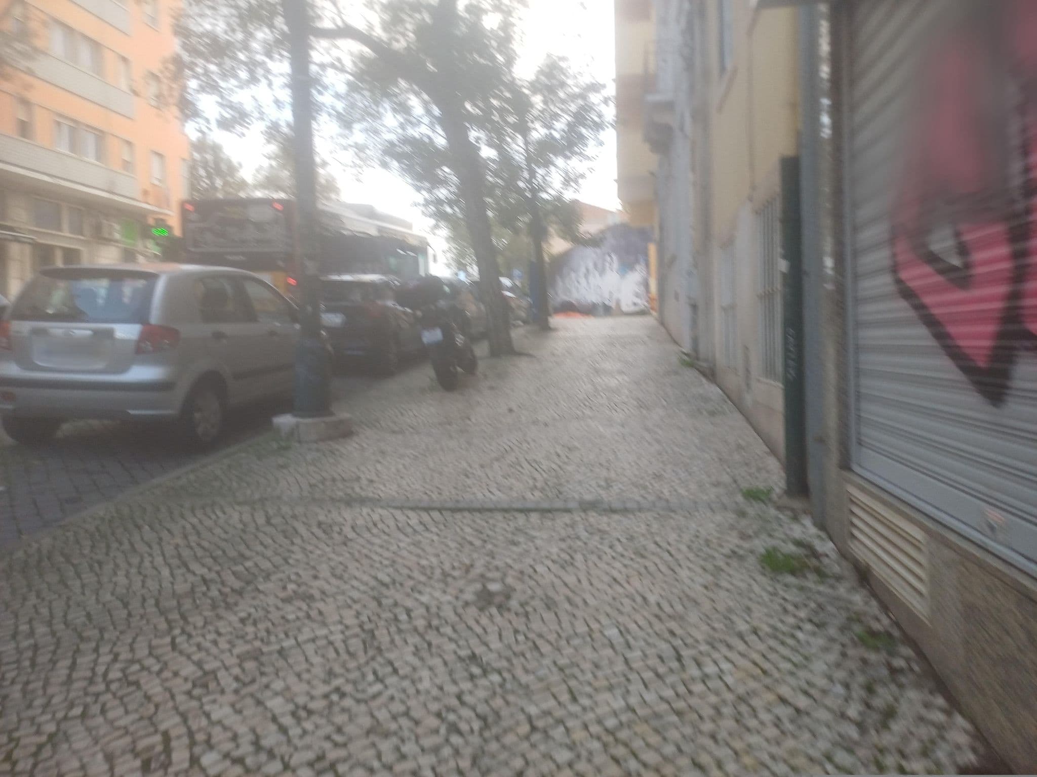 Street view near Lisbon Apartments, Lisbon — © beer119 (CC BY-SA · Mapillary)