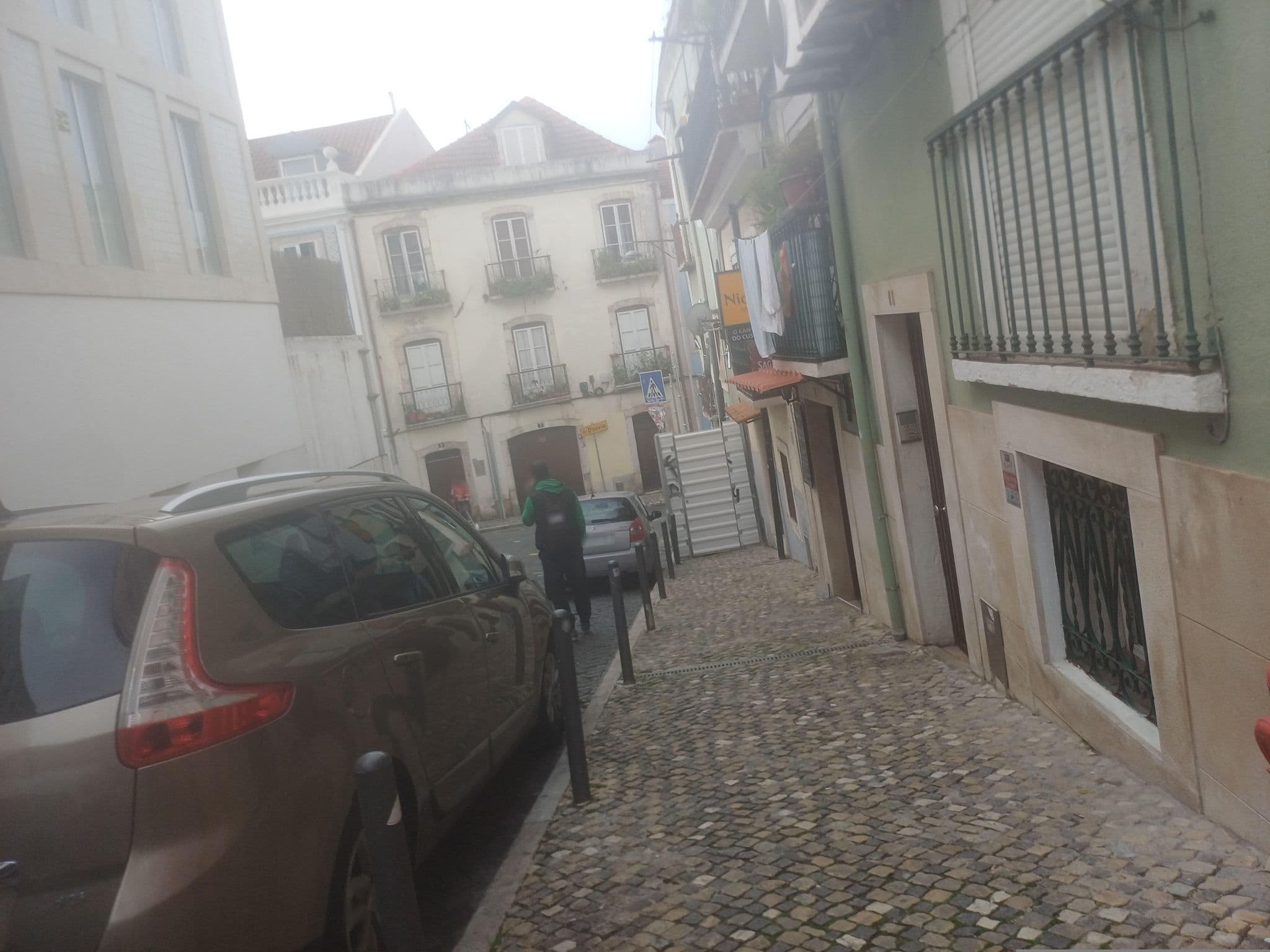 Street view near Vista do Castelo Appartement, Graça — © beer119 (CC BY-SA · Mapillary)