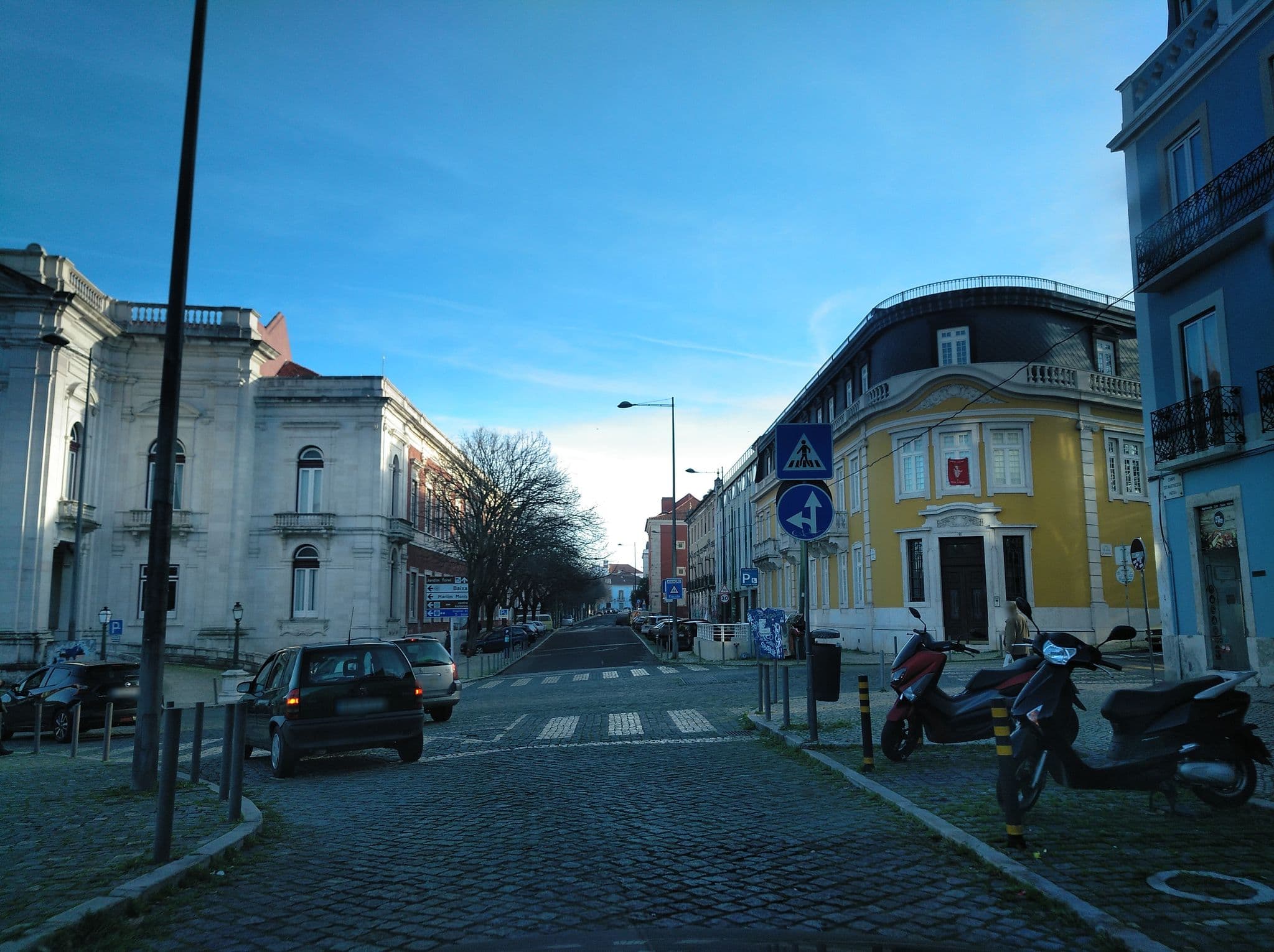 Street view near Hotel do Torel, Intendente — © filohipo (CC BY-SA · Mapillary)