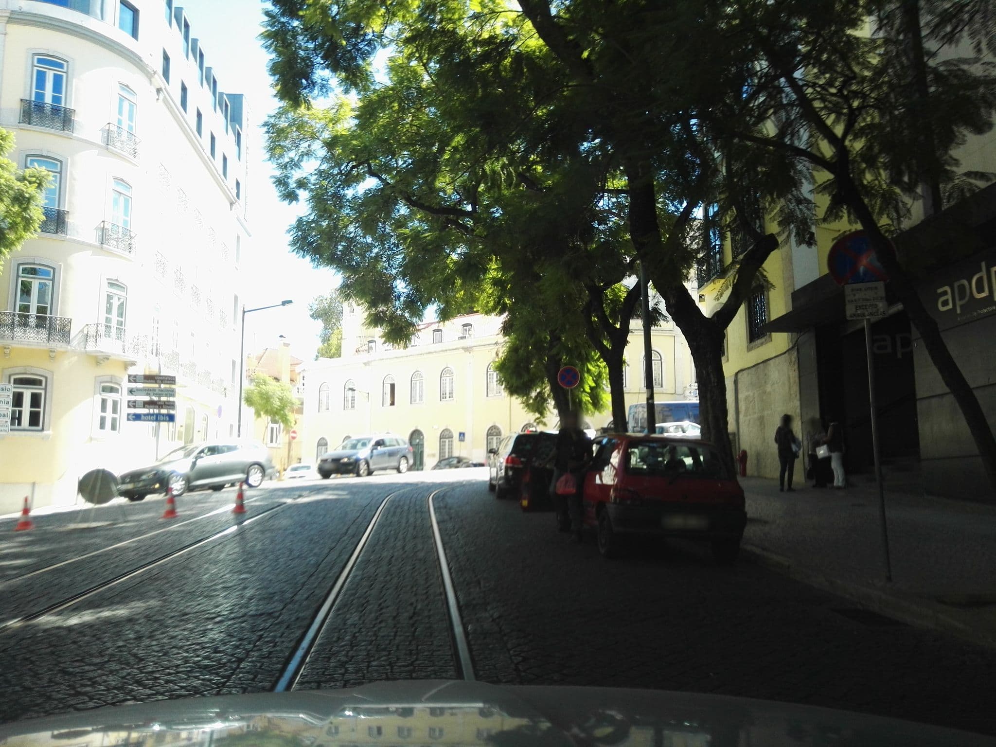 Street view near Salitre by Lisbon Inside Out, Principe Real — © filipegraciosa (CC BY-SA · Mapillary)