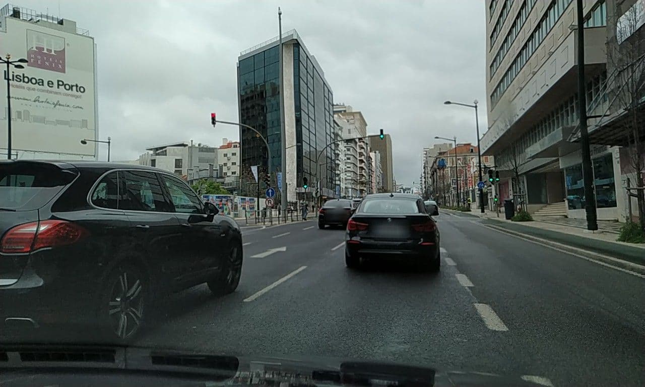 Street view near Sky Lounge Pool, Lisbon — © sanjorgepinho (CC BY-SA · Mapillary)