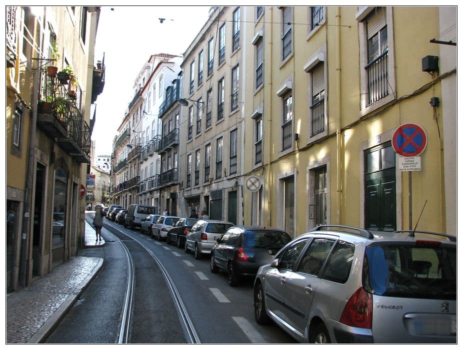 Street view near Hello Lisbon Principe Real Apartments, Bairro Alto — © barragon (CC BY-SA · Mapillary)
