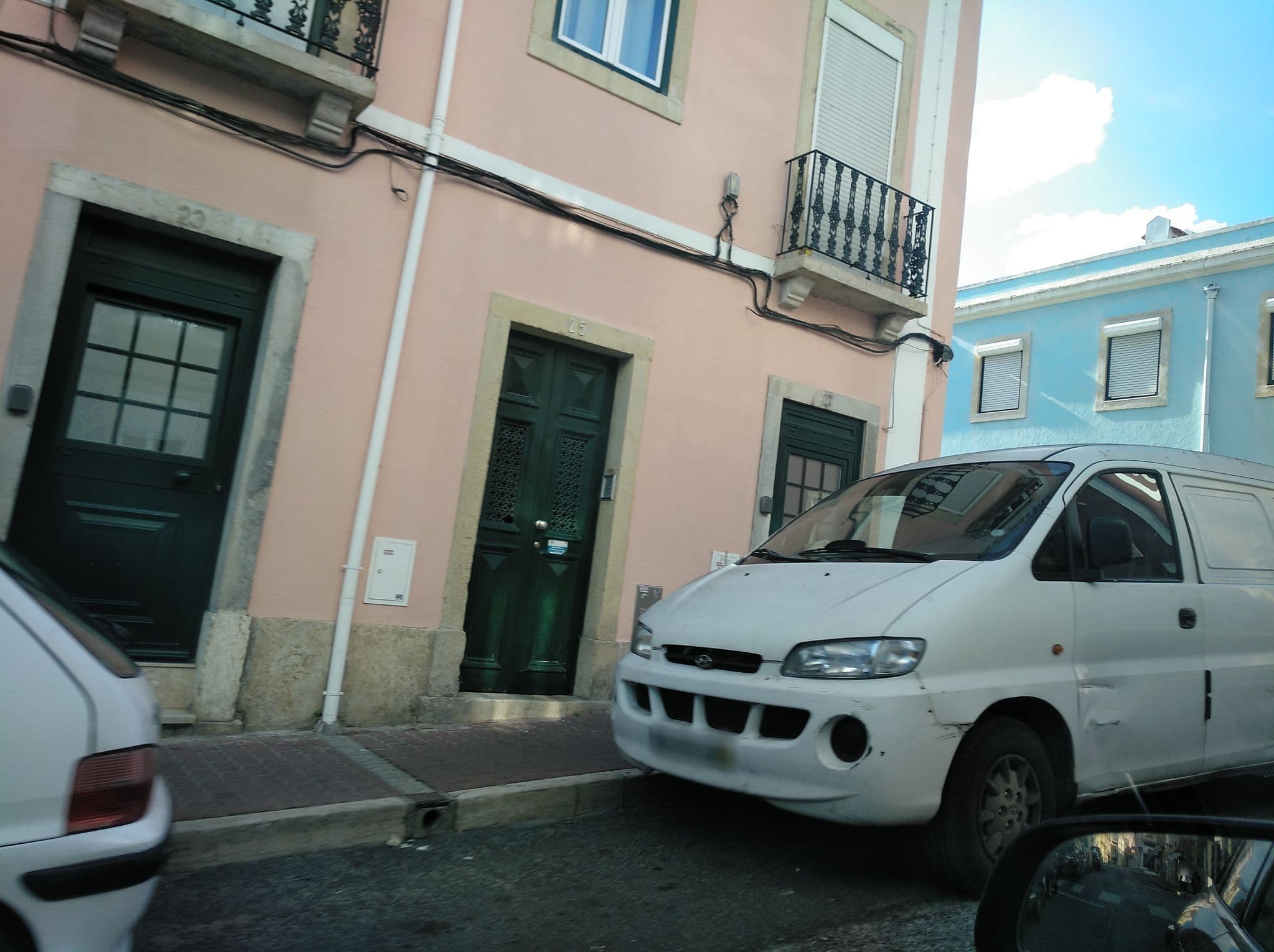 Street view near Lisbon View Apartments, Graça — © filohipo (CC BY-SA · Mapillary)