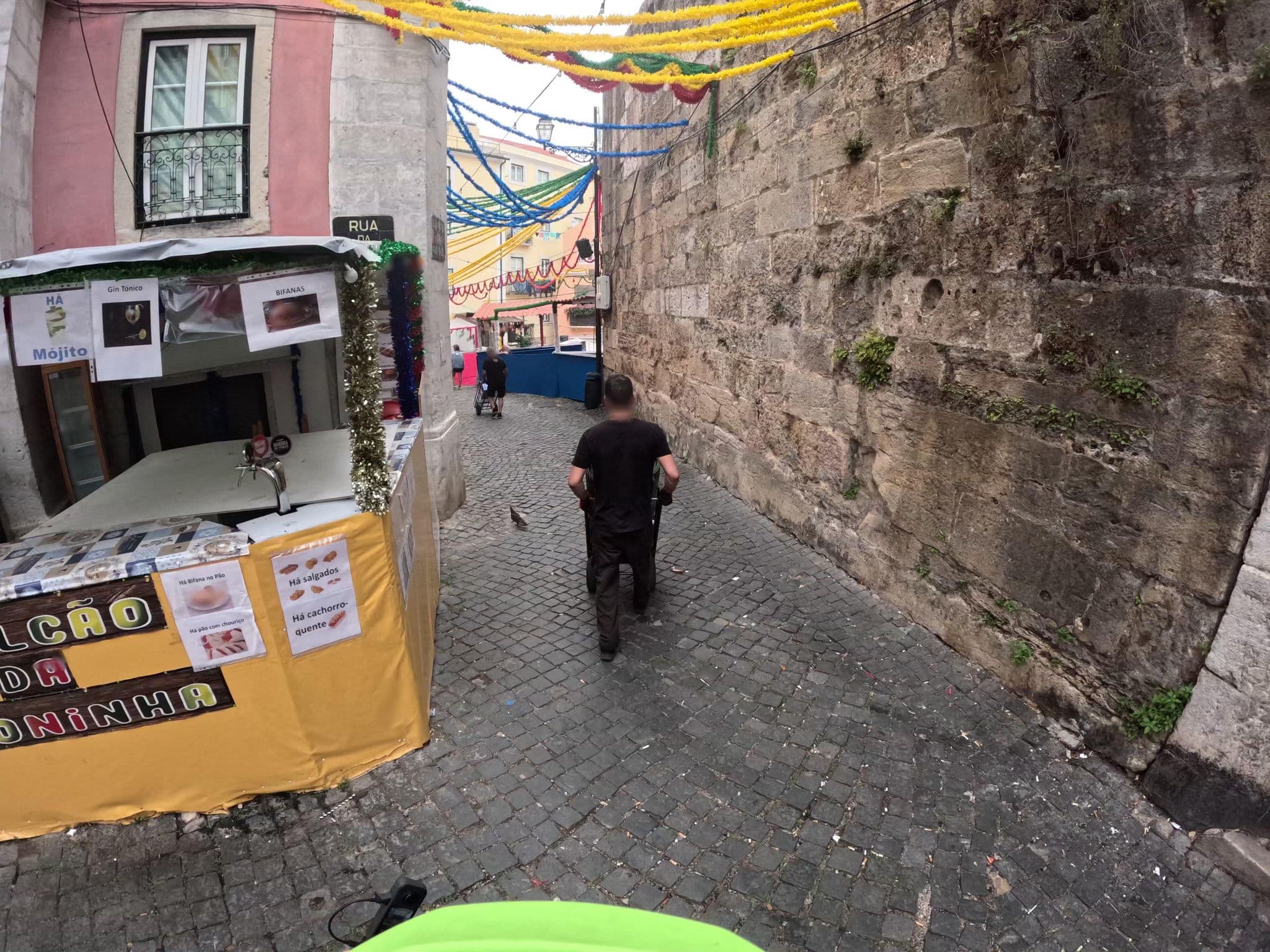 Street view near Pensão Beira Mar, Alfama — © claudiop (CC BY-SA · Mapillary)