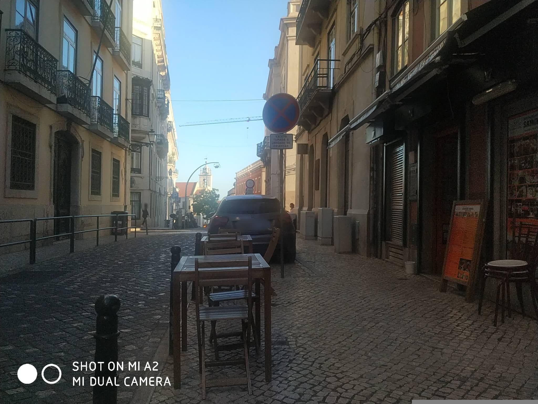 Street view near Chagas 17 By Central Hill Apartments, Bairro Alto — © filohipo (CC BY-SA · Mapillary)