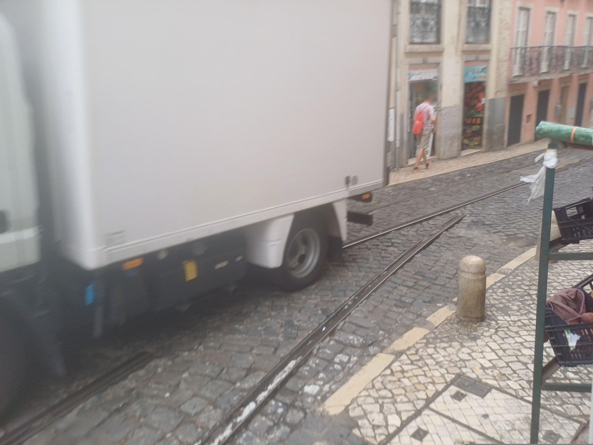 Street view near Nossa Casa, Graça — © beer119 (CC BY-SA · Mapillary)