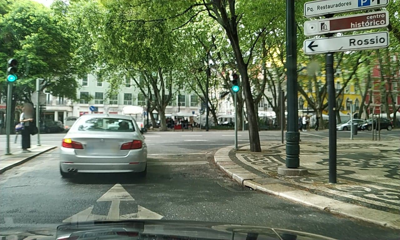 Street view near Hotel Florencente, São Mamede — © sanjorgepinho (CC BY-SA · Mapillary)