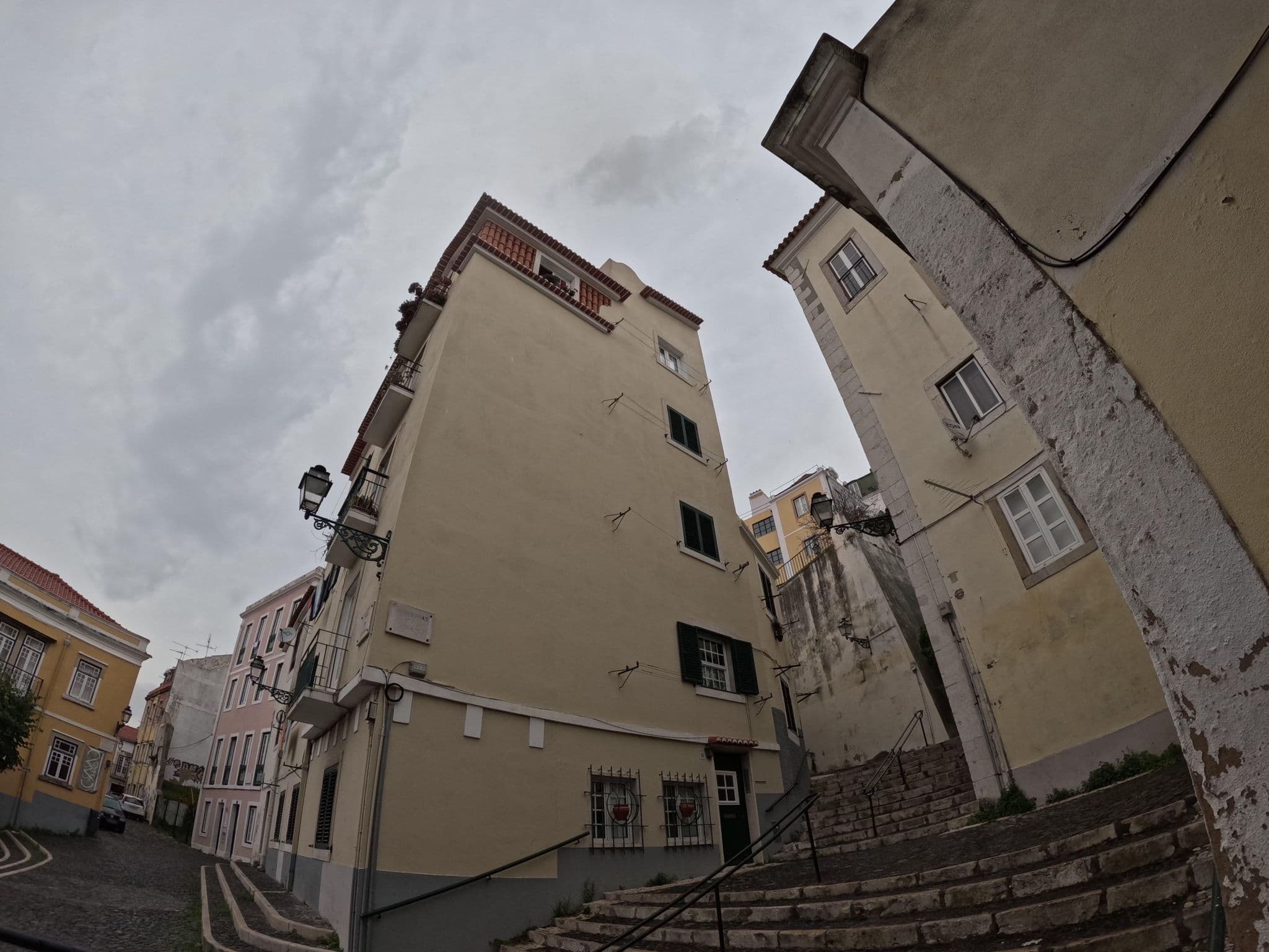 Street view near Rent4rest Mouraria, Baixa — © claudiop (CC BY-SA · Mapillary)