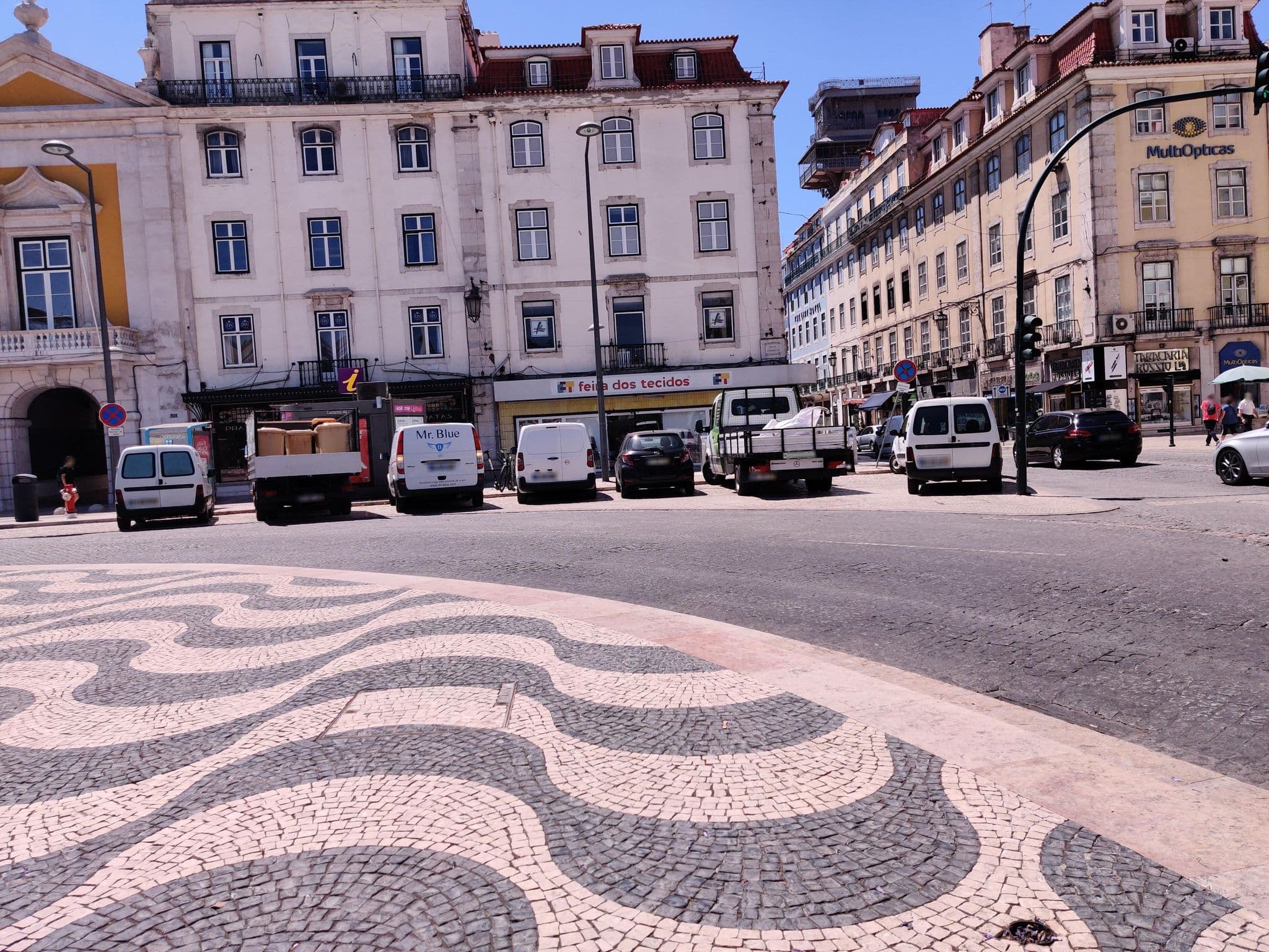 Street view near 1999 Meets Lissabon, Baixa — © sttujames (CC BY-SA · Mapillary)