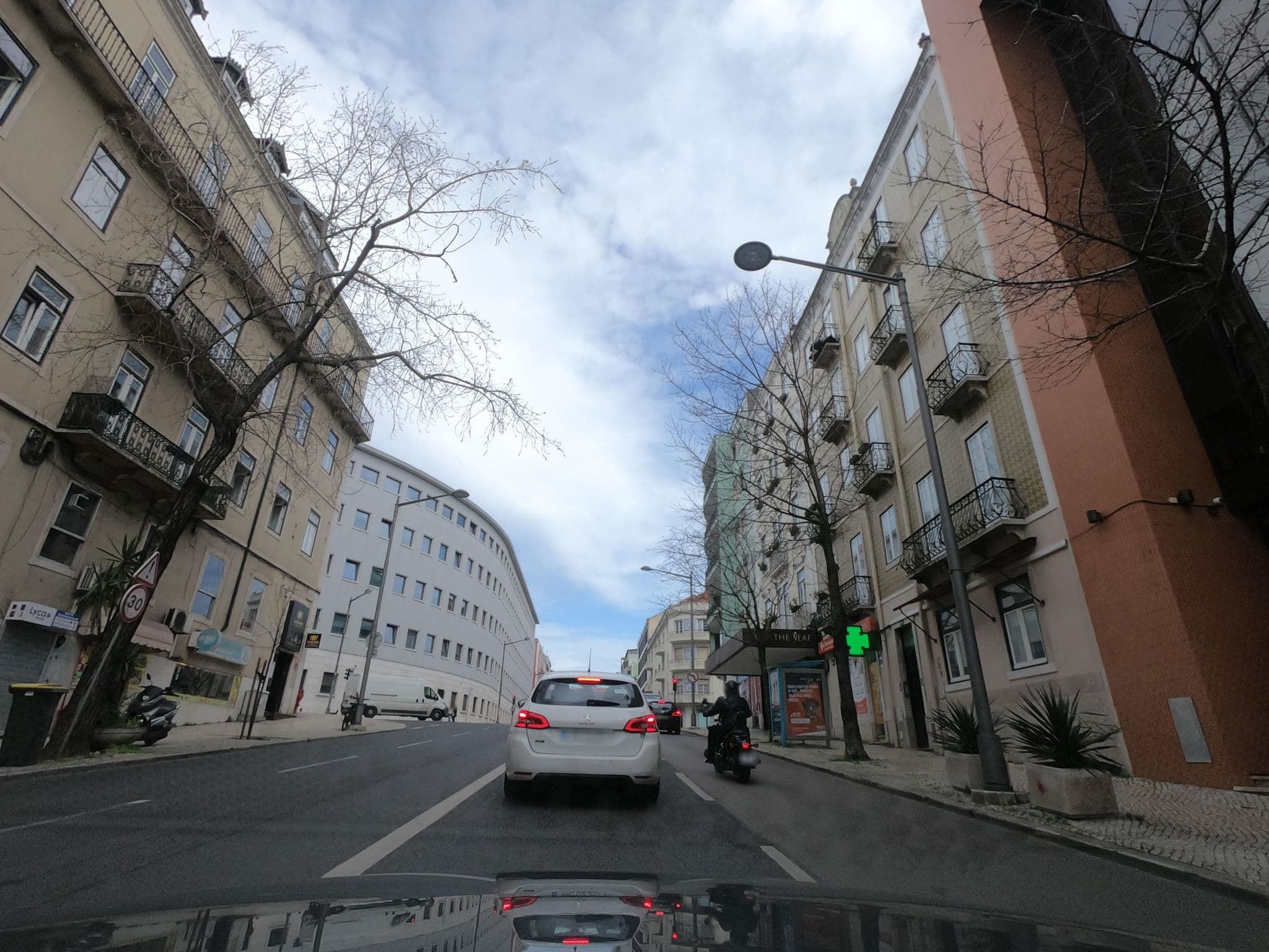 Street view near Marques Classy Apartment by be@home, São Jorge de Arroios — © filohipo (CC BY-SA · Mapillary)