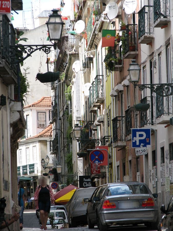 Street view near airBnB Rui Prata, Bairro Alto — © barragon (CC BY-SA · Mapillary)