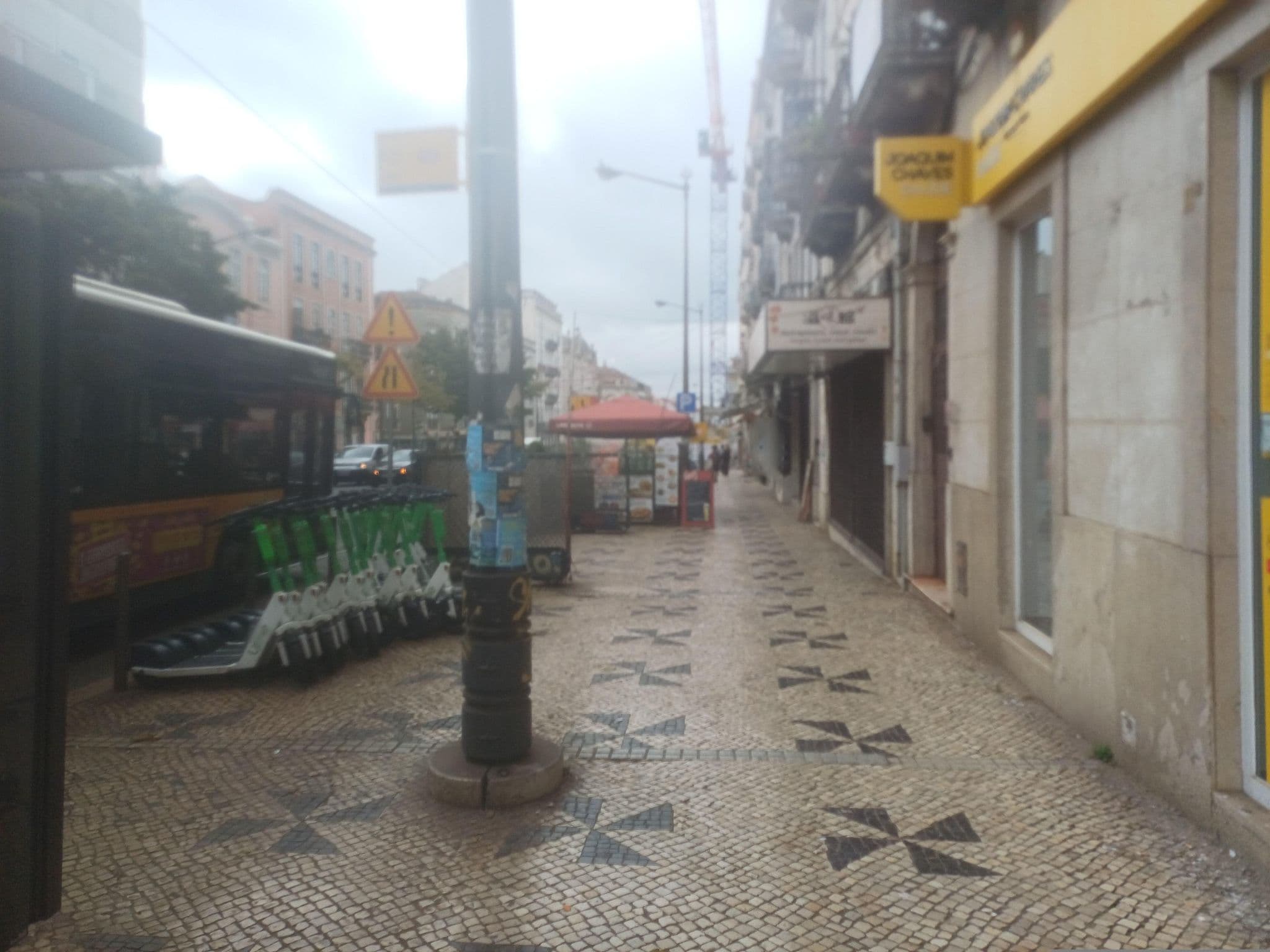 Street view near Central Lisbon Castle View, Intendente — © beer119 (CC BY-SA · Mapillary)