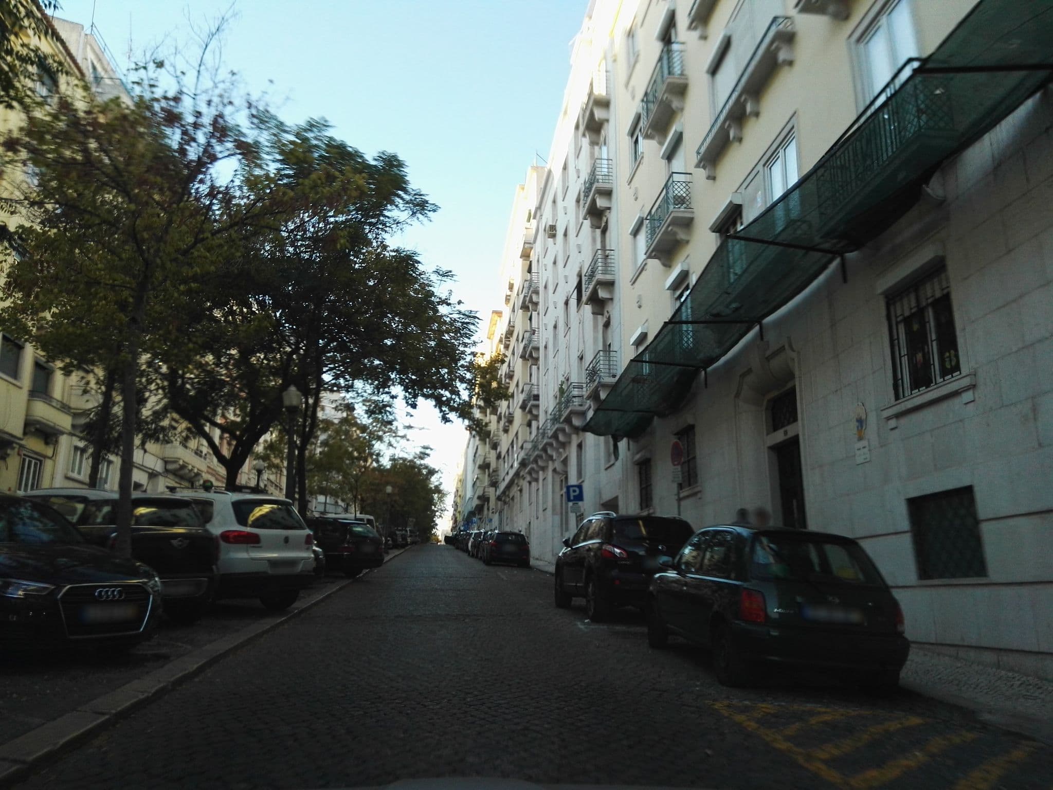 Street view near Gracer-Sociedade de Turismo Algarve S.A., Lisbon — © filipegraciosa (CC BY-SA · Mapillary)