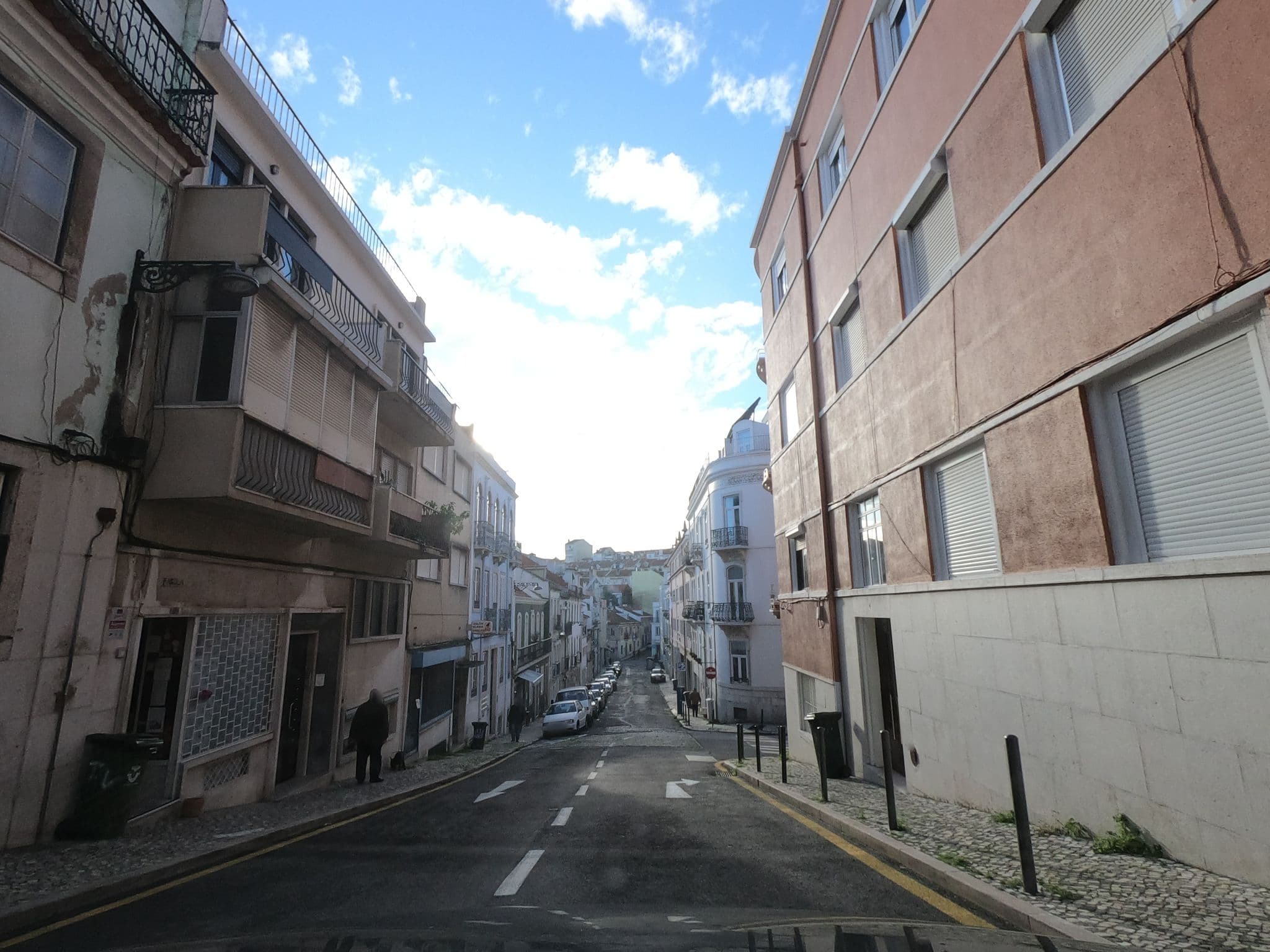 Street view near Garden Apartment, Graça — © filohipo (CC BY-SA · Mapillary)