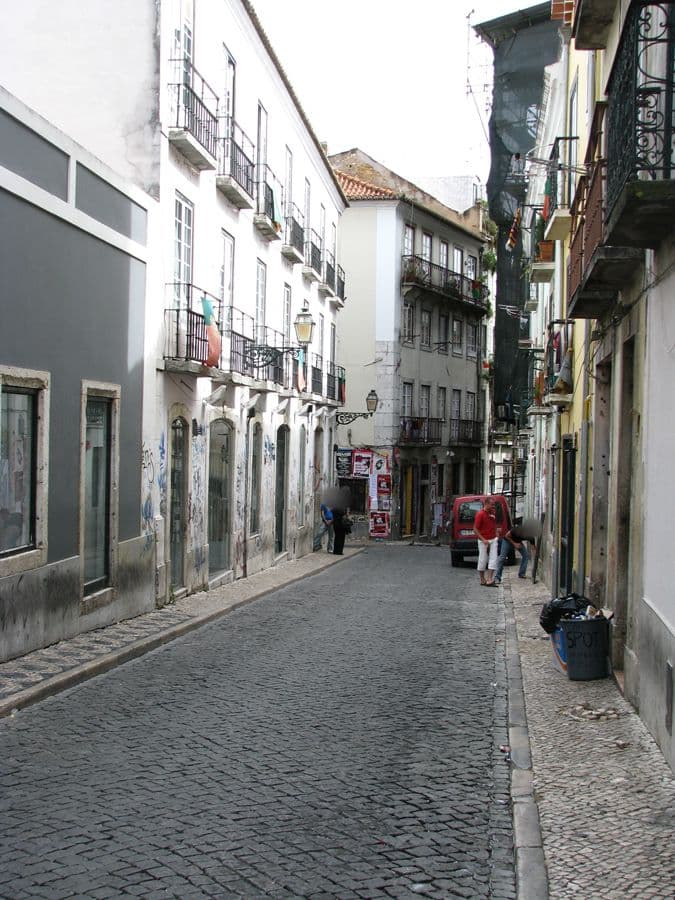 Street view near DoBairro suites, Bairro Alto — © barragon (CC BY-SA · Mapillary)