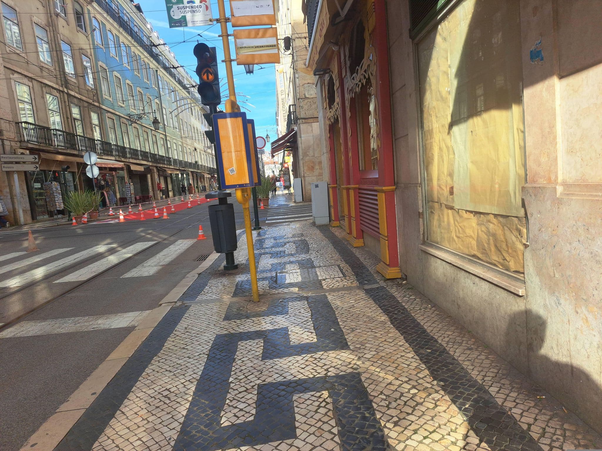 Street view near Solar Velho, Supermercados, Restauração e Hotelaria, Baixa — © beer119 (CC BY-SA · Mapillary)