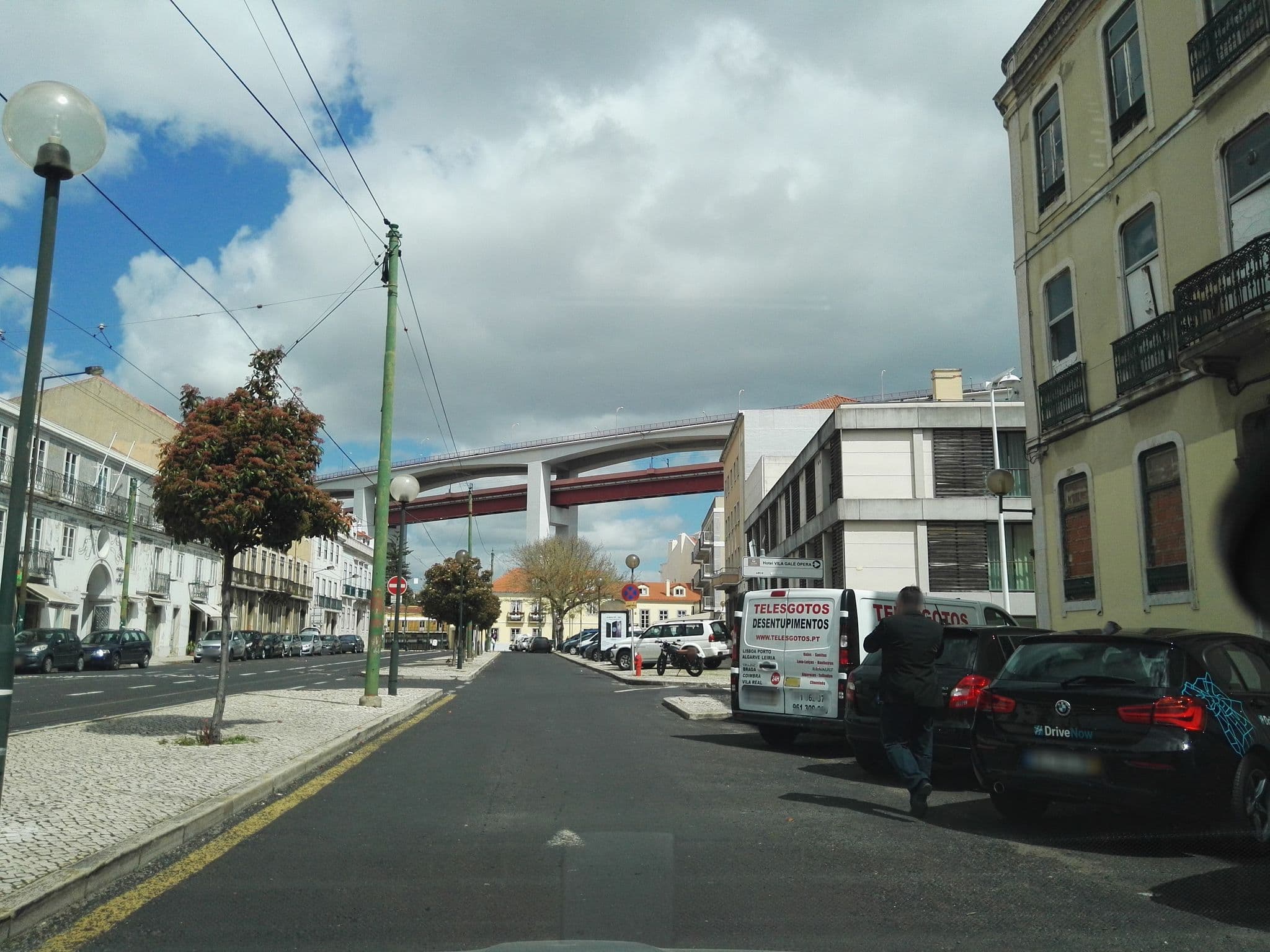 Street view near Centro Doutor João Santos Casa da Praia, Belém — © filipegraciosa (CC BY-SA · Mapillary)
