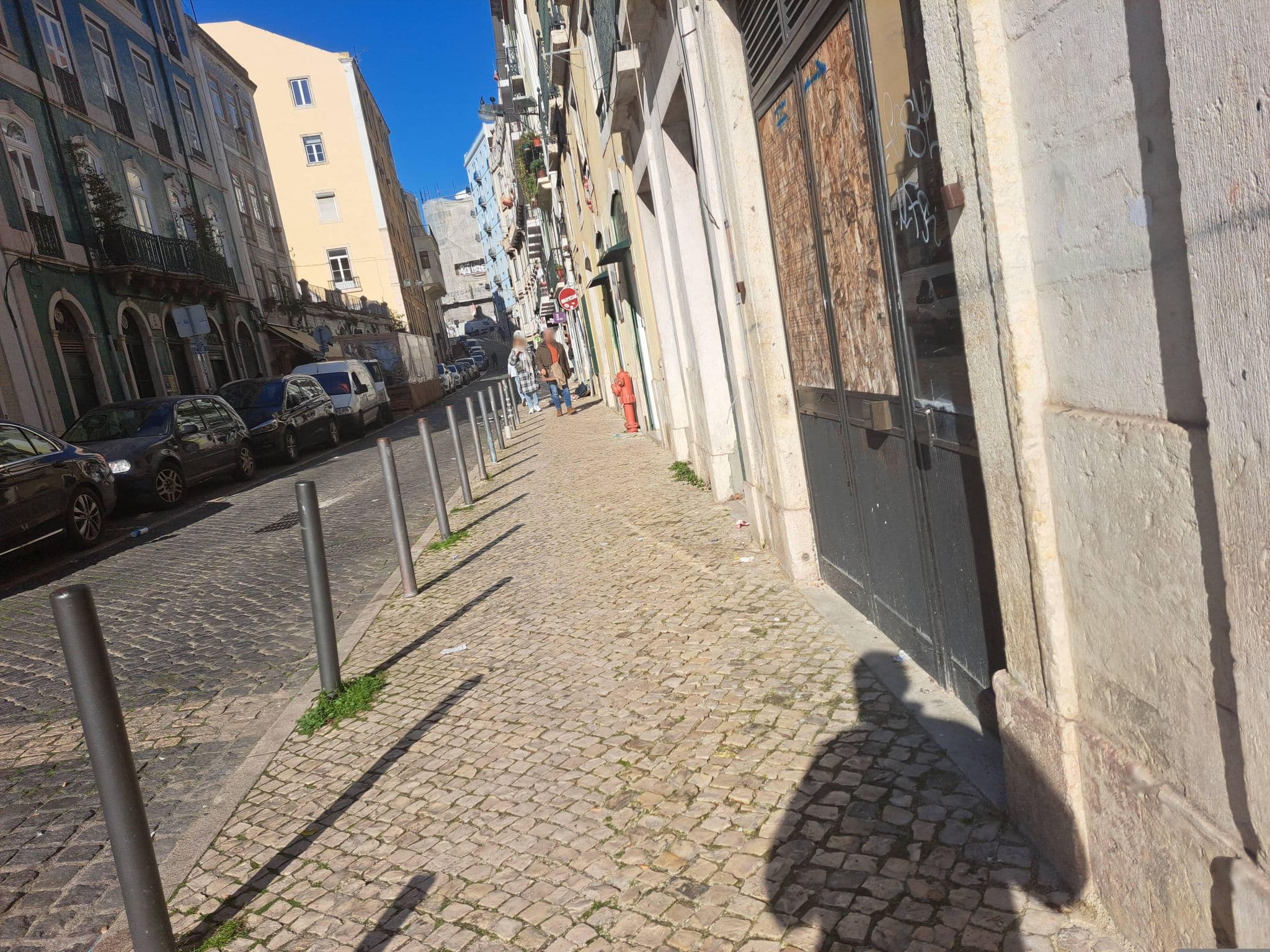 Street view near Be Lisbon, Intendente — © beer119 (CC BY-SA · Mapillary)