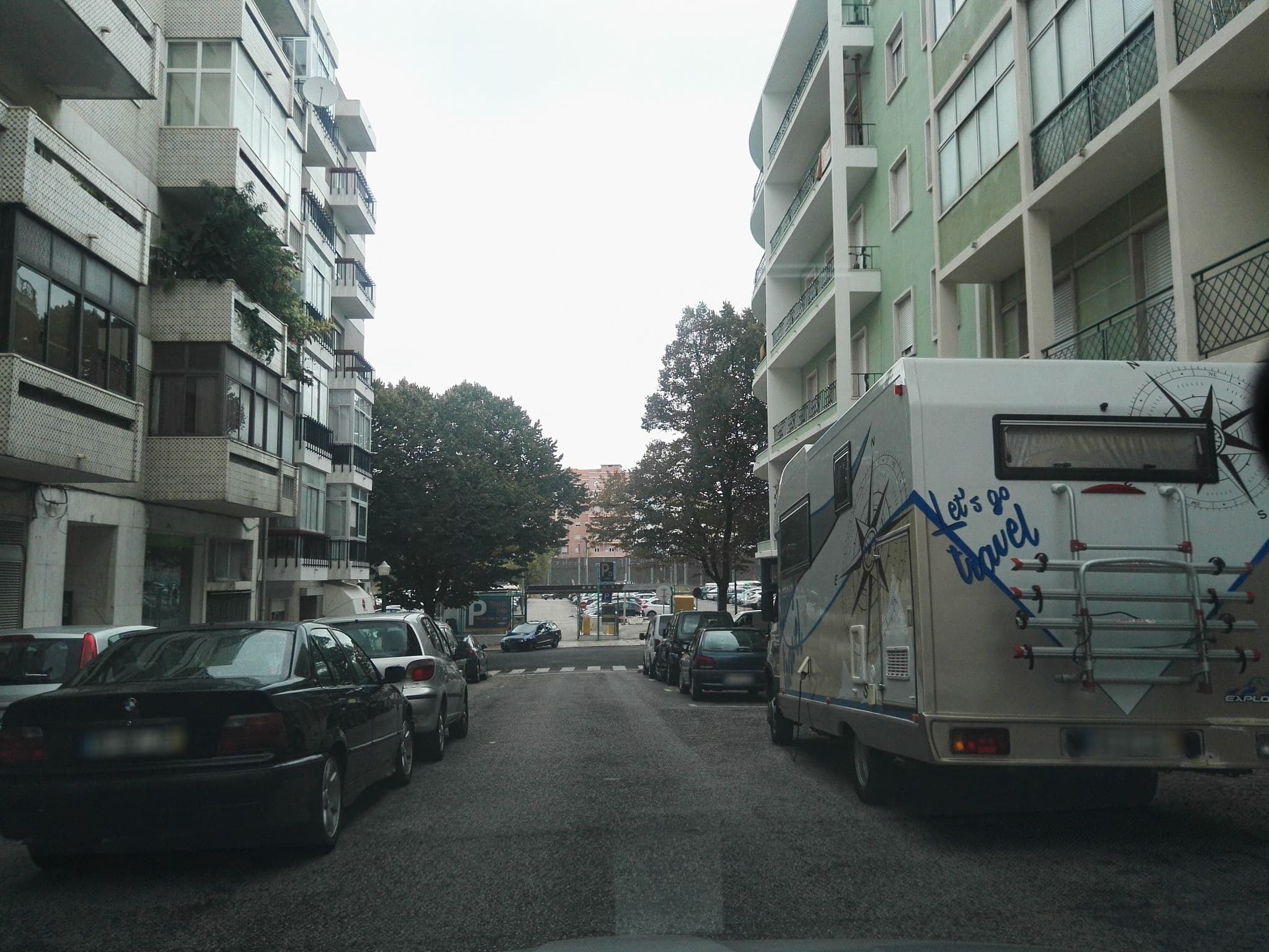 Street view near AirBNB - Casa Da Ju, Campo Pequeno — © filipegraciosa (CC BY-SA · Mapillary)