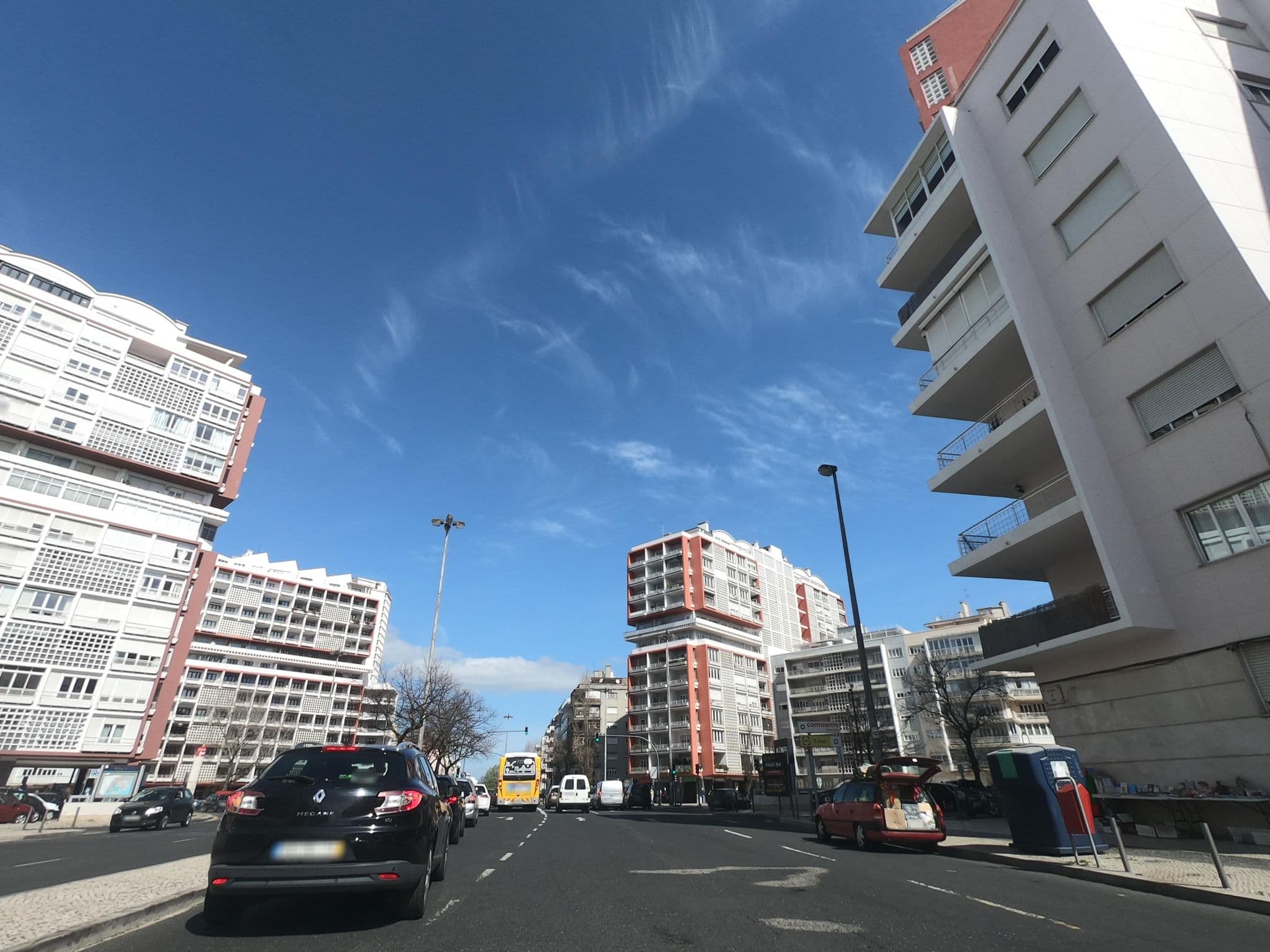 Street view near 309 the place to sleep, Alvalade — © filohipo (CC BY-SA · Mapillary)