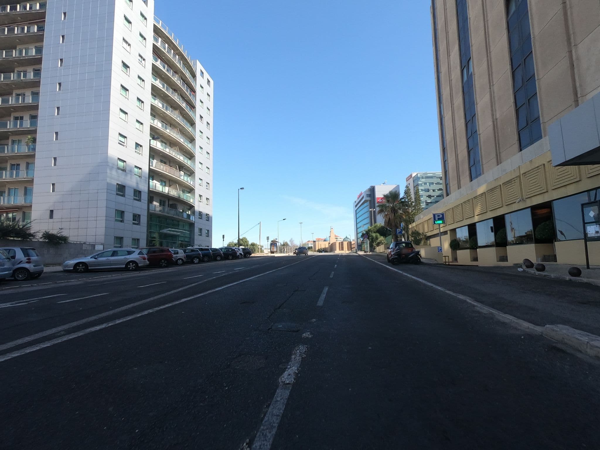 Street view near Piscina Novotel, Sete Rios — © filohipo (CC BY-SA · Mapillary)