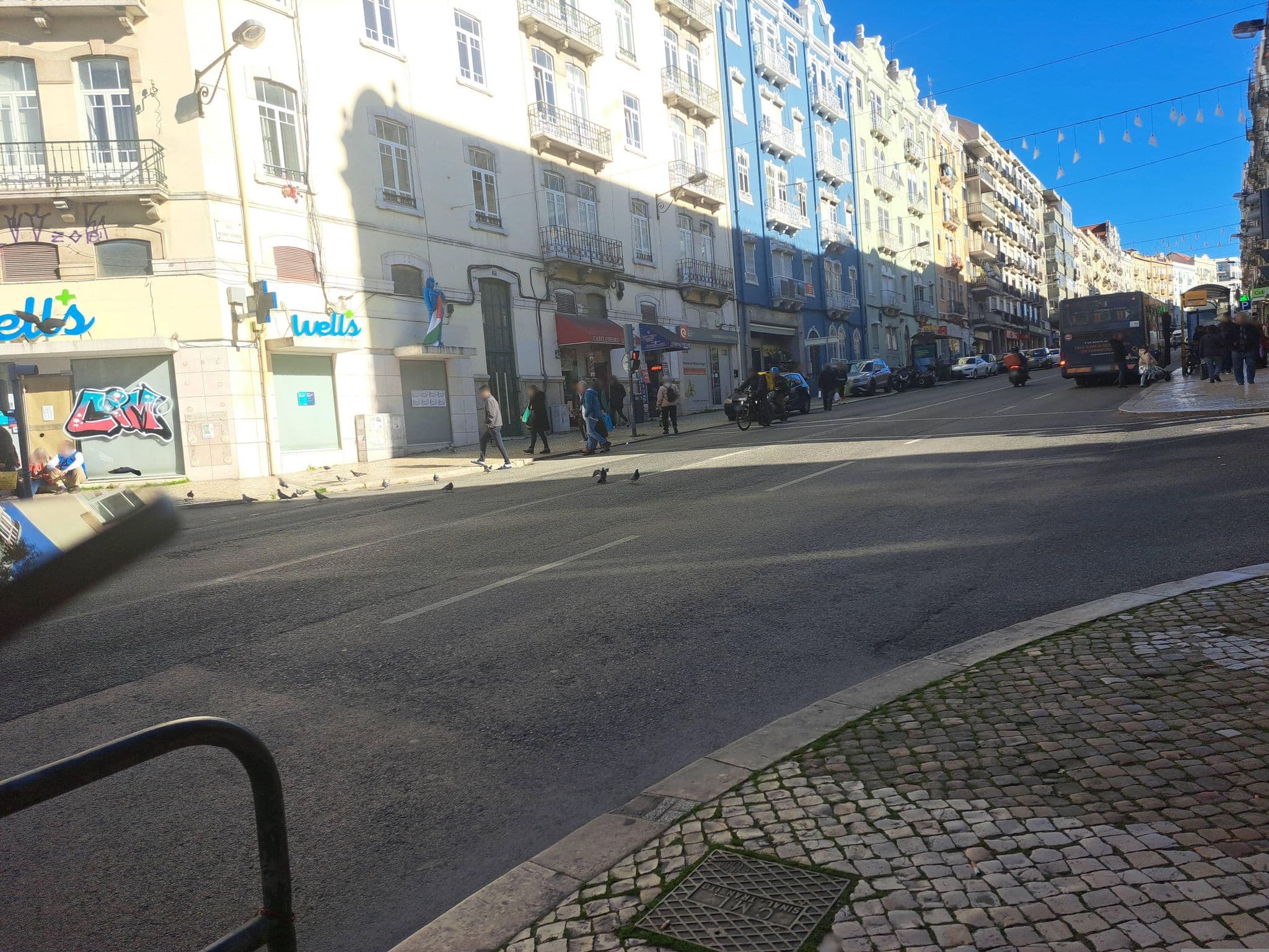 Street view near Zuni Guest House, São Jorge de Arroios — © beer119 (CC BY-SA · Mapillary)