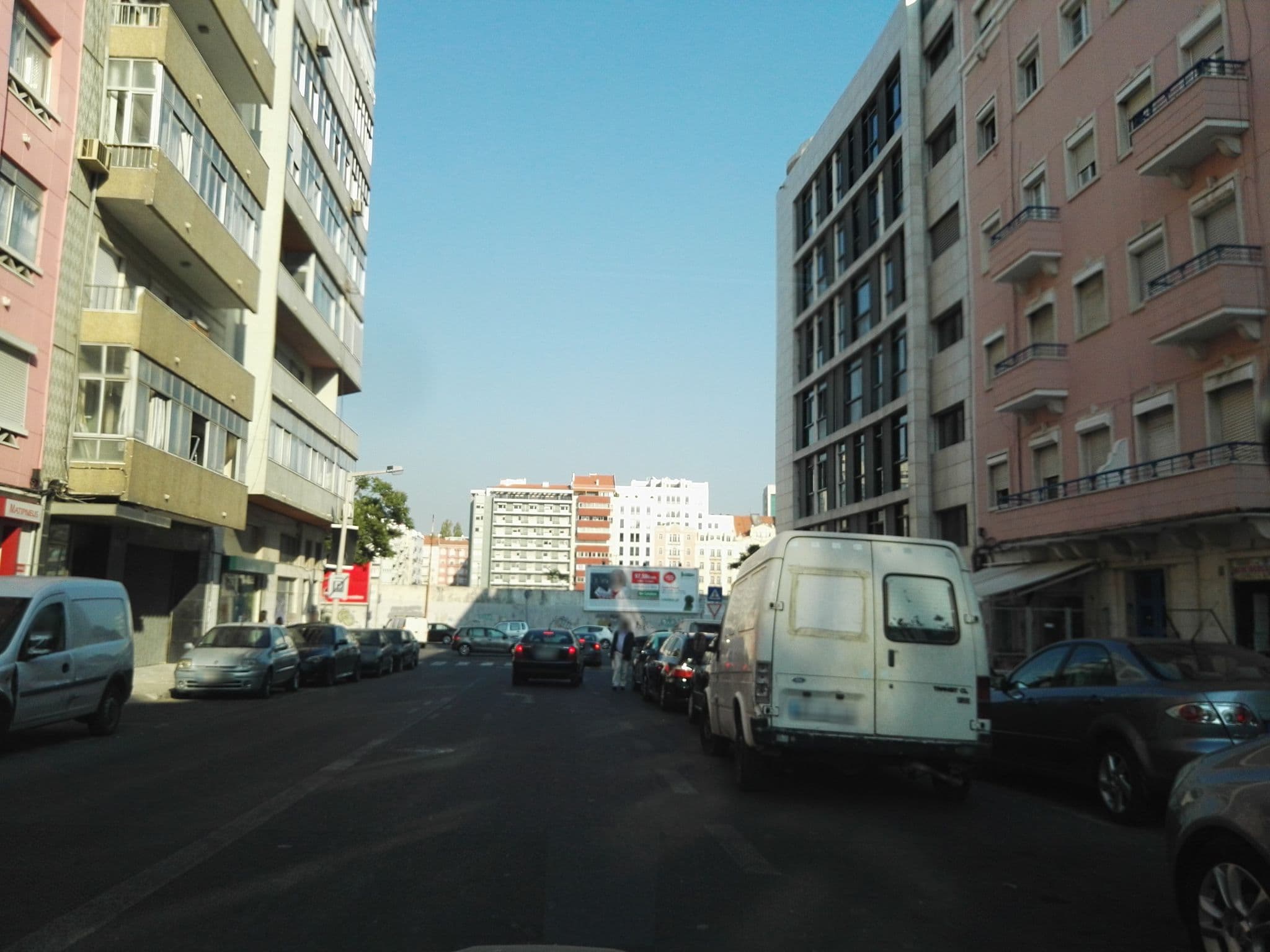 Street view near Maria‘s Airbnb, Campo Pequeno — © filipegraciosa (CC BY-SA · Mapillary)