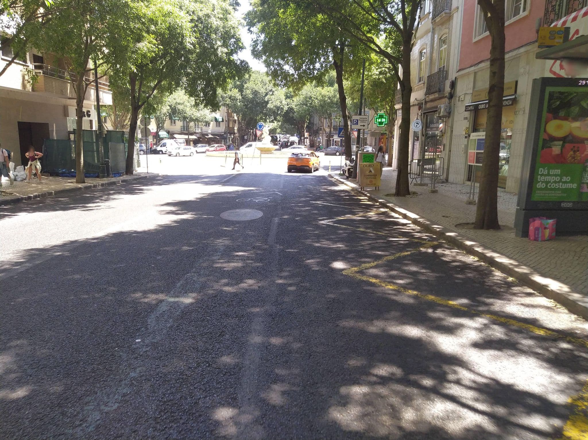 Street view near Residencia White Love, São Jorge de Arroios — © luisjfvieira (CC BY-SA · Mapillary)