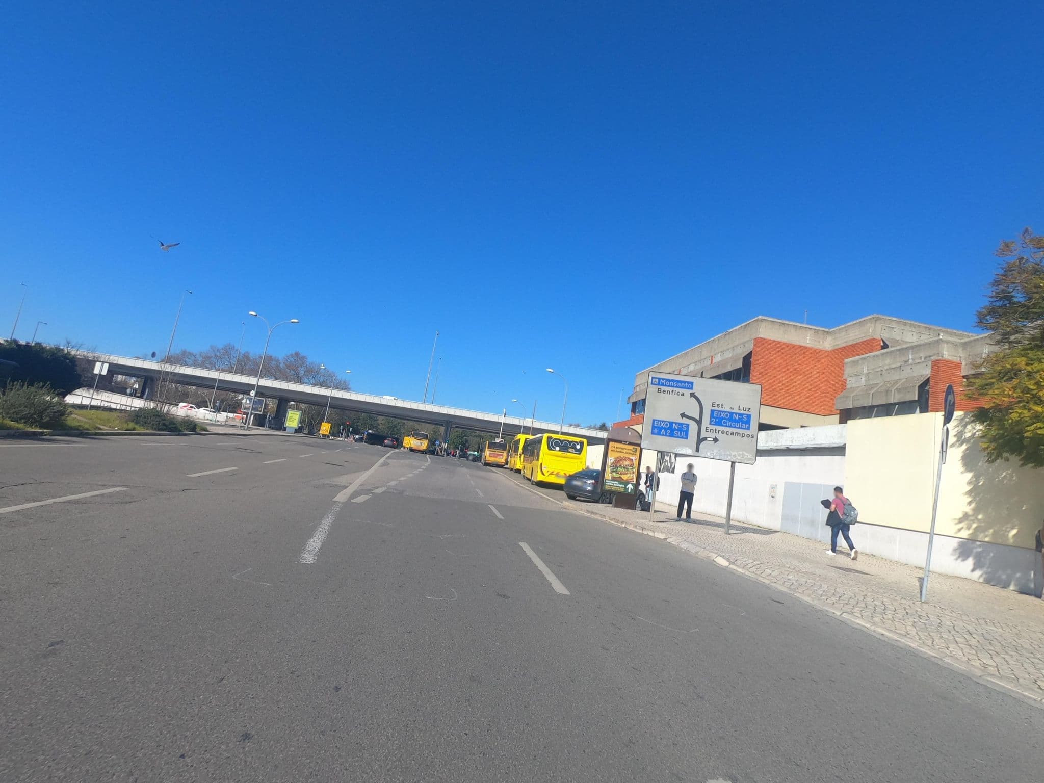 Street view near Room 1624, Sete Rios — © filohipo (CC BY-SA · Mapillary)