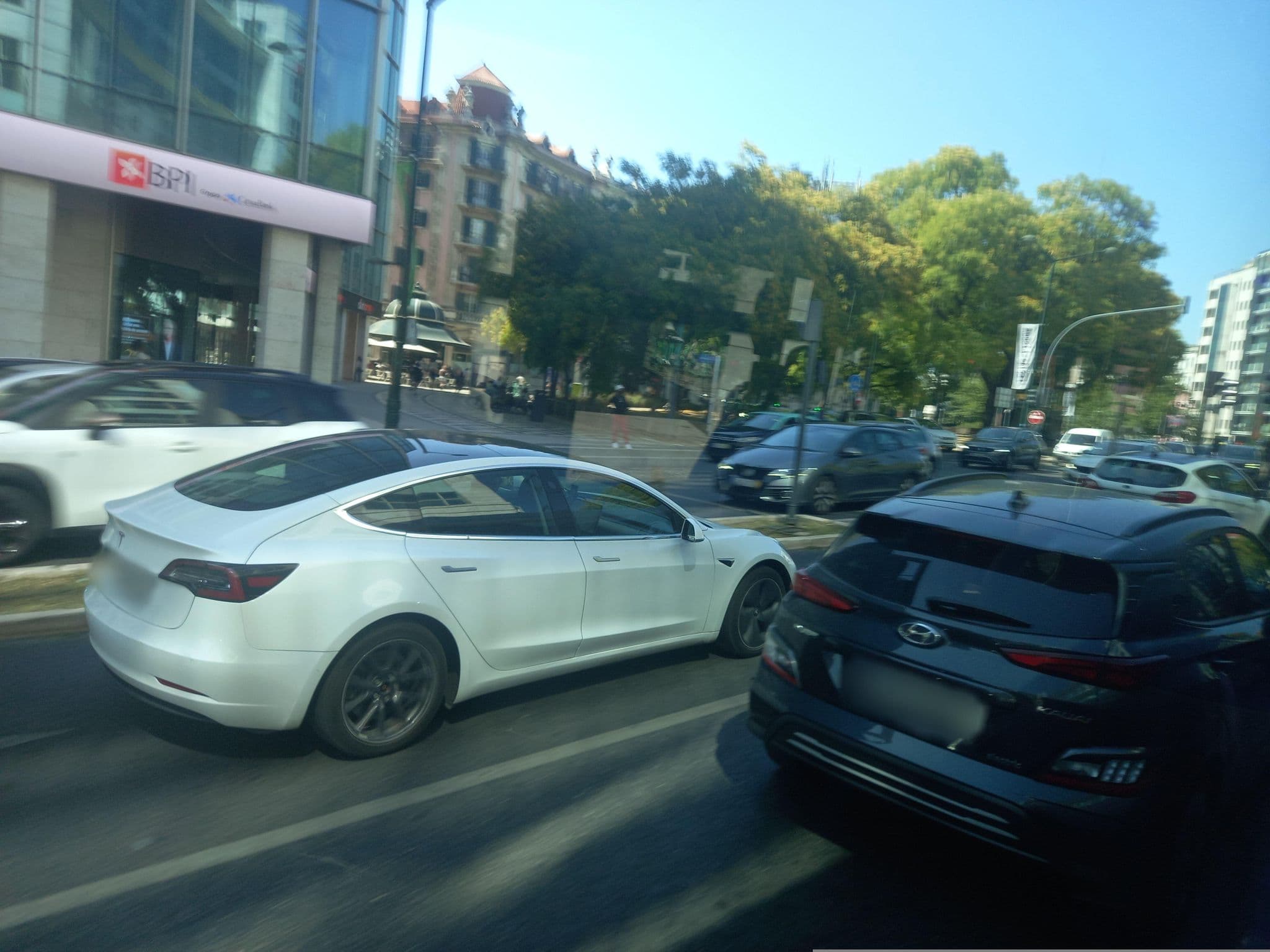 Street view near Sol do Alentejo - Sociedad de Investimentos Hoteleiros, São Jorge de Arroios — © danielagos12 (CC BY-SA · Mapillary)