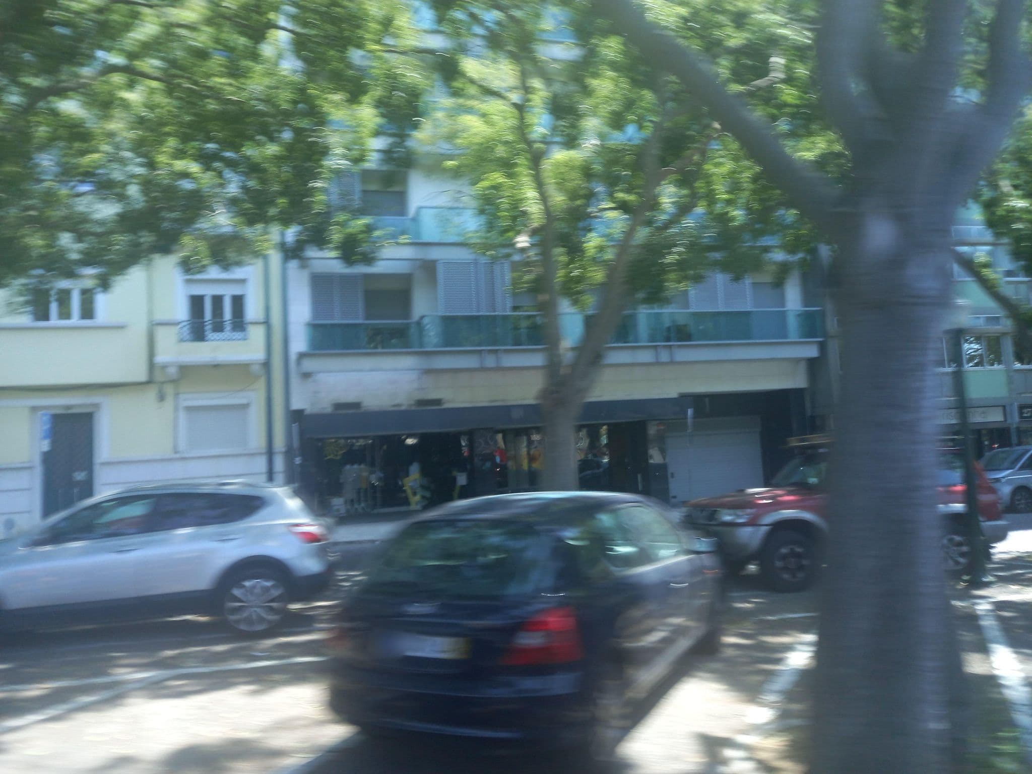 Street view near Occidental Hotel, Campolide — © danielagos12 (CC BY-SA · Mapillary)