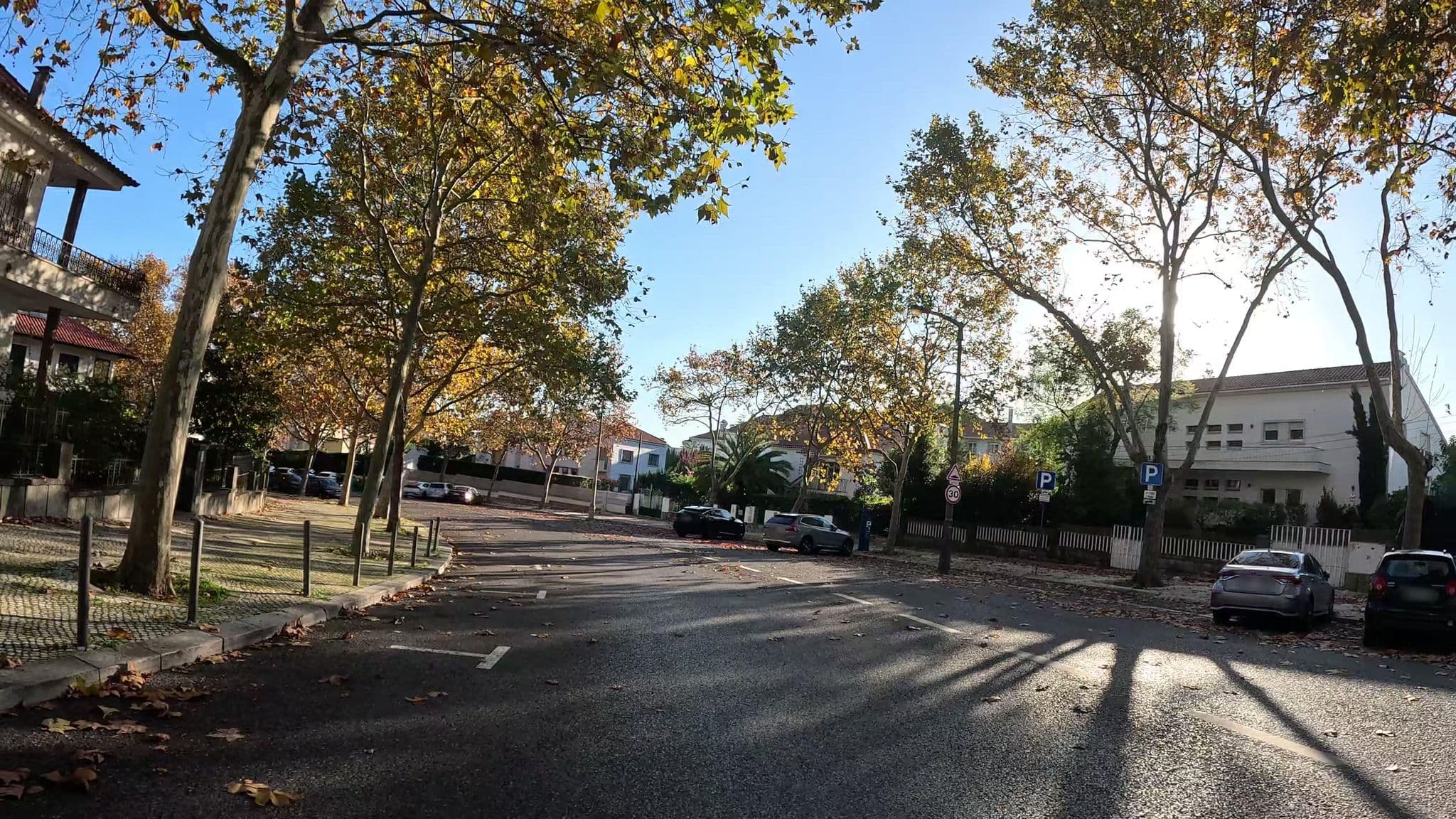 Street view near 4U Lisbon Guesthouse VI, Alvalade — © danielagos12 (CC BY-SA · Mapillary)