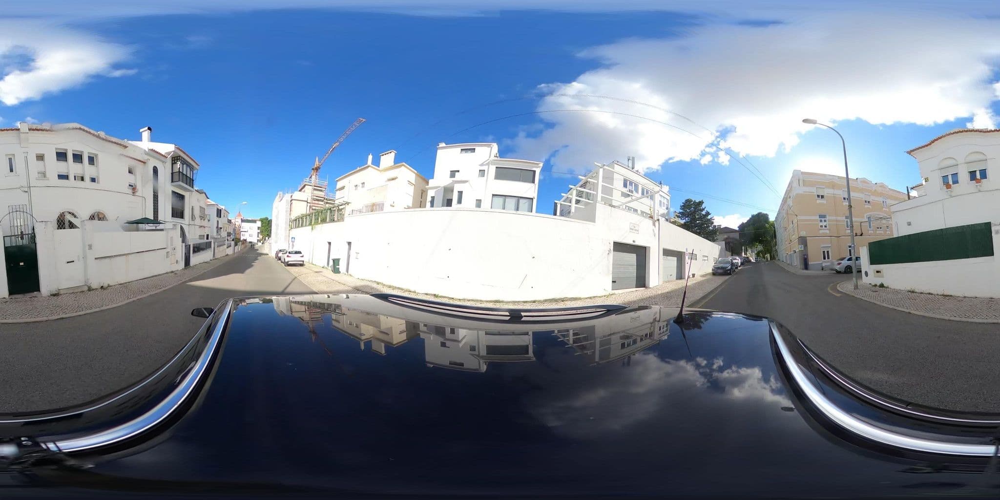 Street view near De Leite Hostel, Areeiro — © filohipo (CC BY-SA · Mapillary)