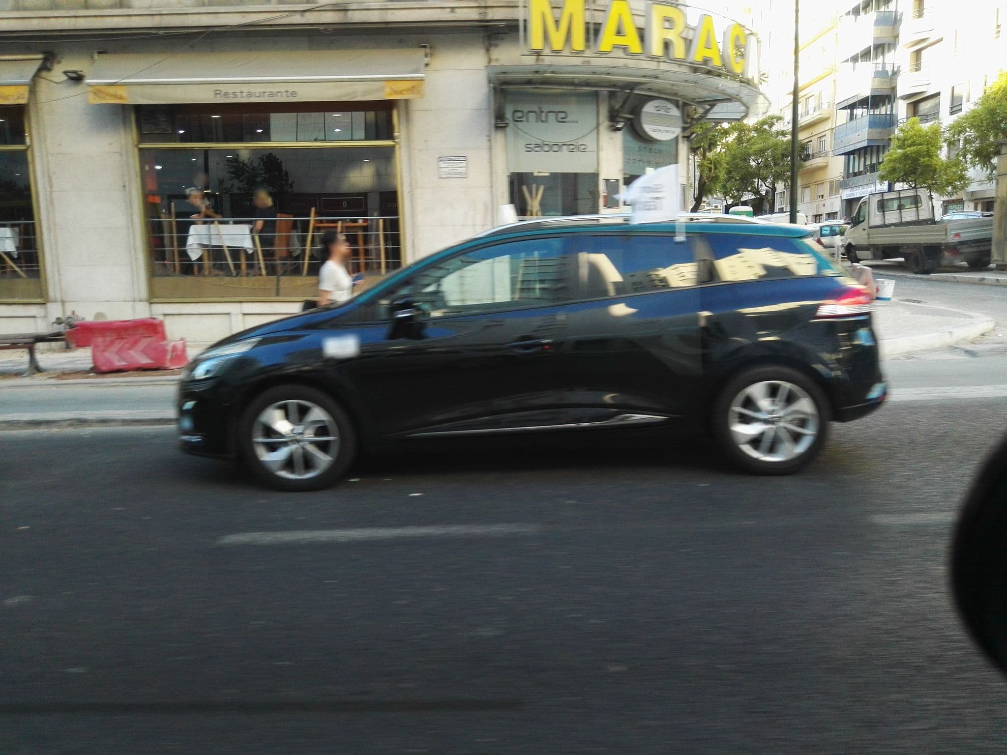 Street view near Pensão Residencial A Ponte, São Sebastião da Pedreira — © filipegraciosa (CC BY-SA · Mapillary)