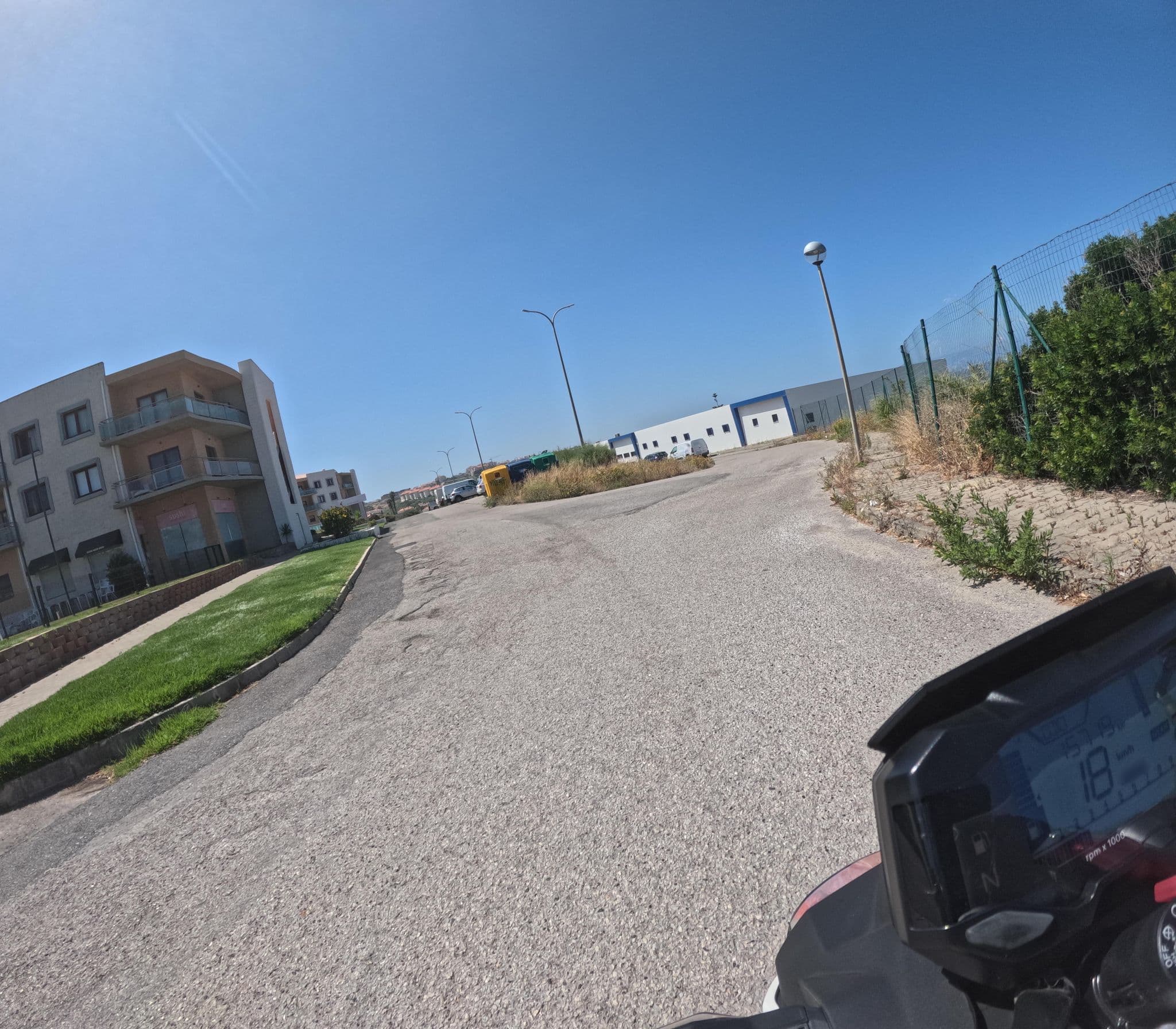Street view near Sunshine Appartments, Santo Isidoro — © danielagos12 (CC BY-SA · Mapillary)