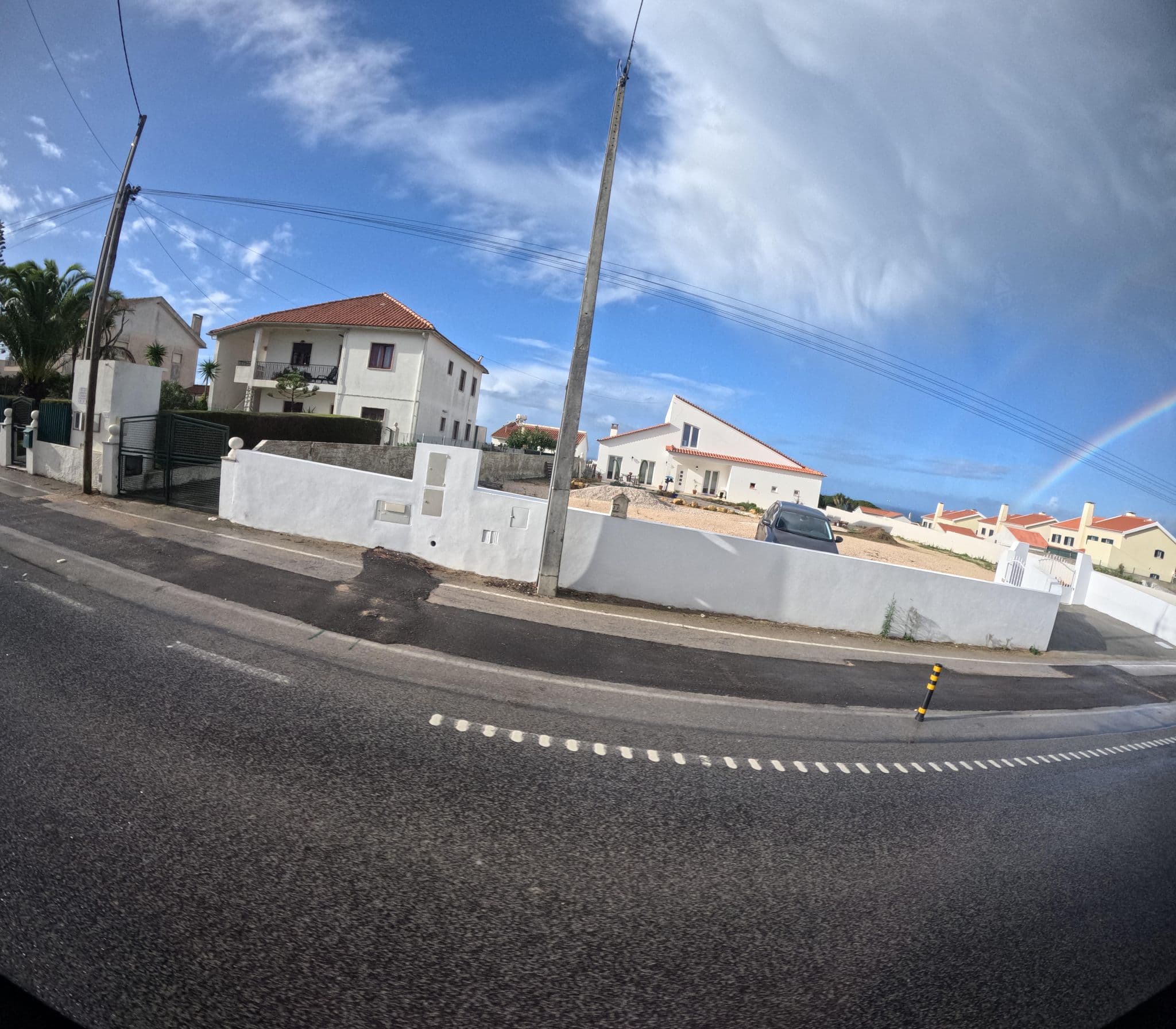 Street view near Blue Ocean, Ericeira — © danielagos12 (CC BY-SA · Mapillary)