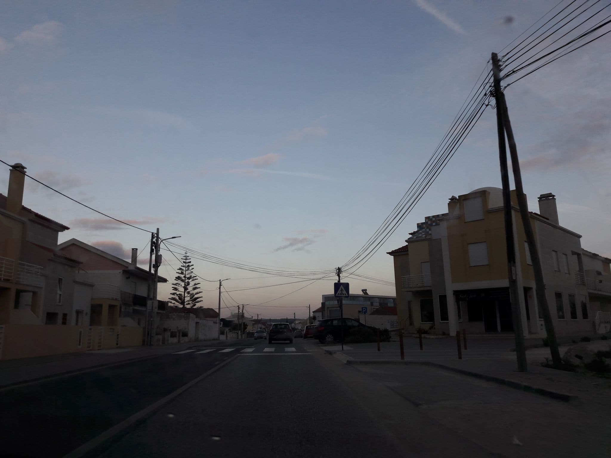 Street view near Paradise Apartments, Ferrel — © ggeographer (CC BY-SA · Mapillary)