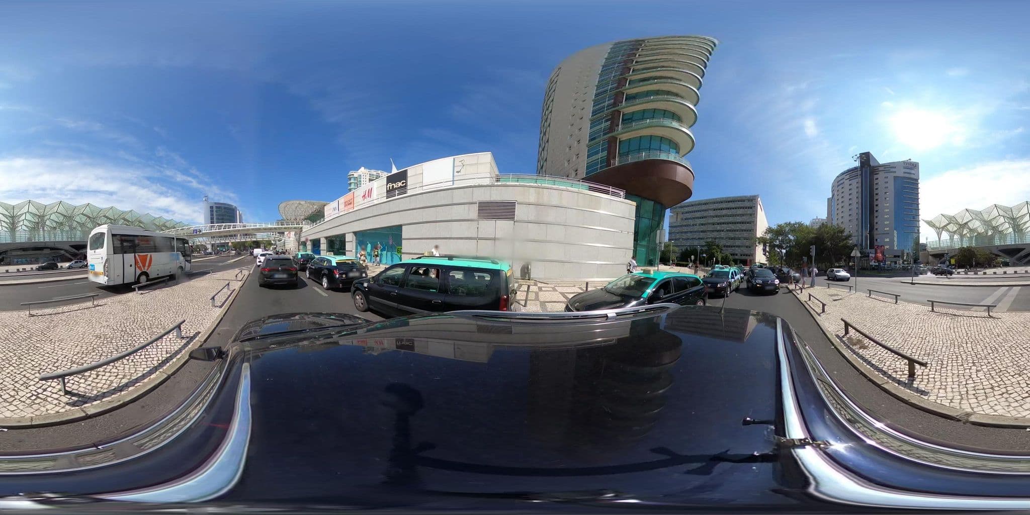 Street view near Your Lisbon Home Oriente, Parque das Nações — © filohipo (CC BY-SA · Mapillary)