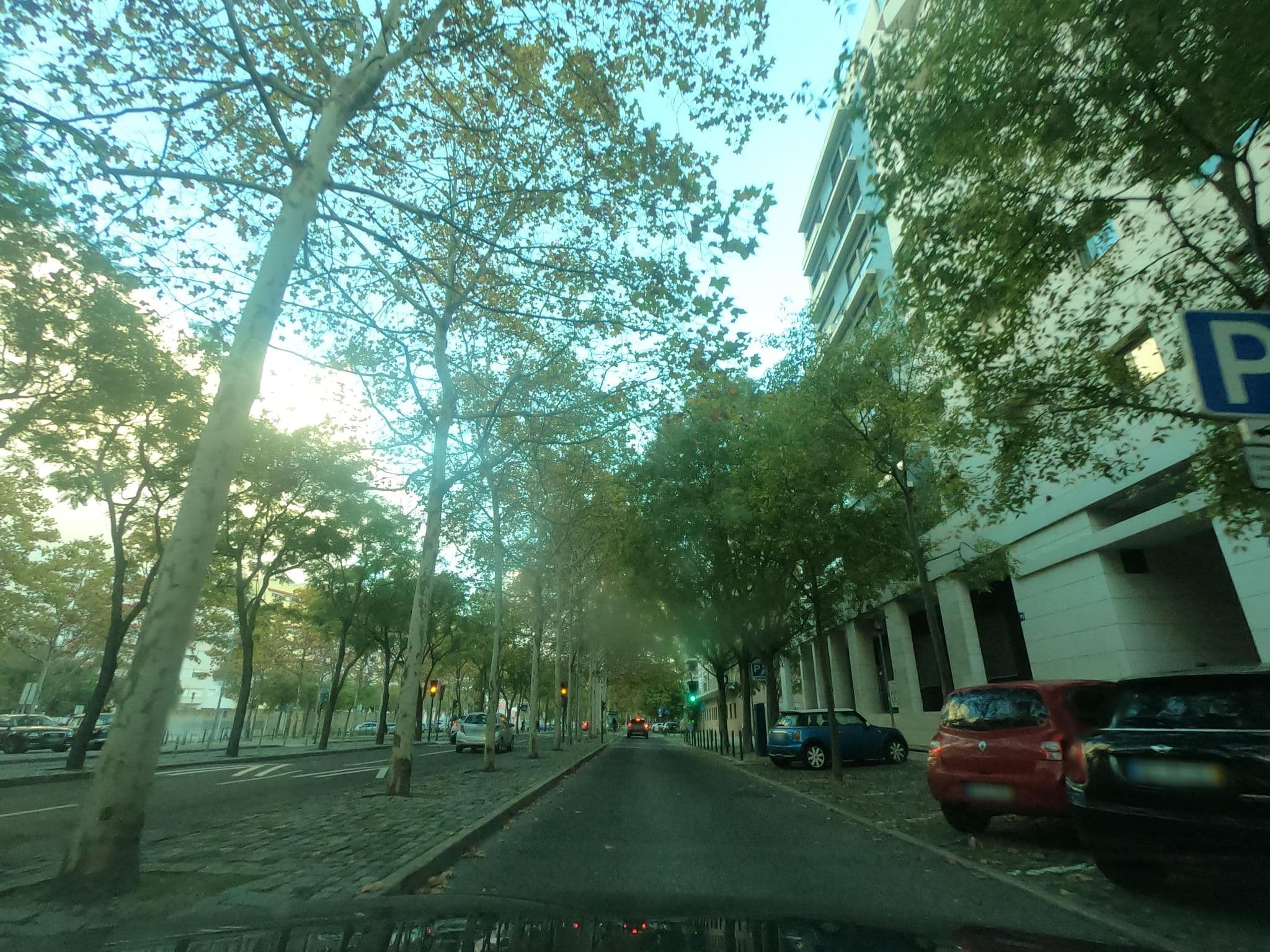 Street view near Parque Nacoes Prime Apartments 13, Moscavide e Portela — © filohipo (CC BY-SA · Mapillary)