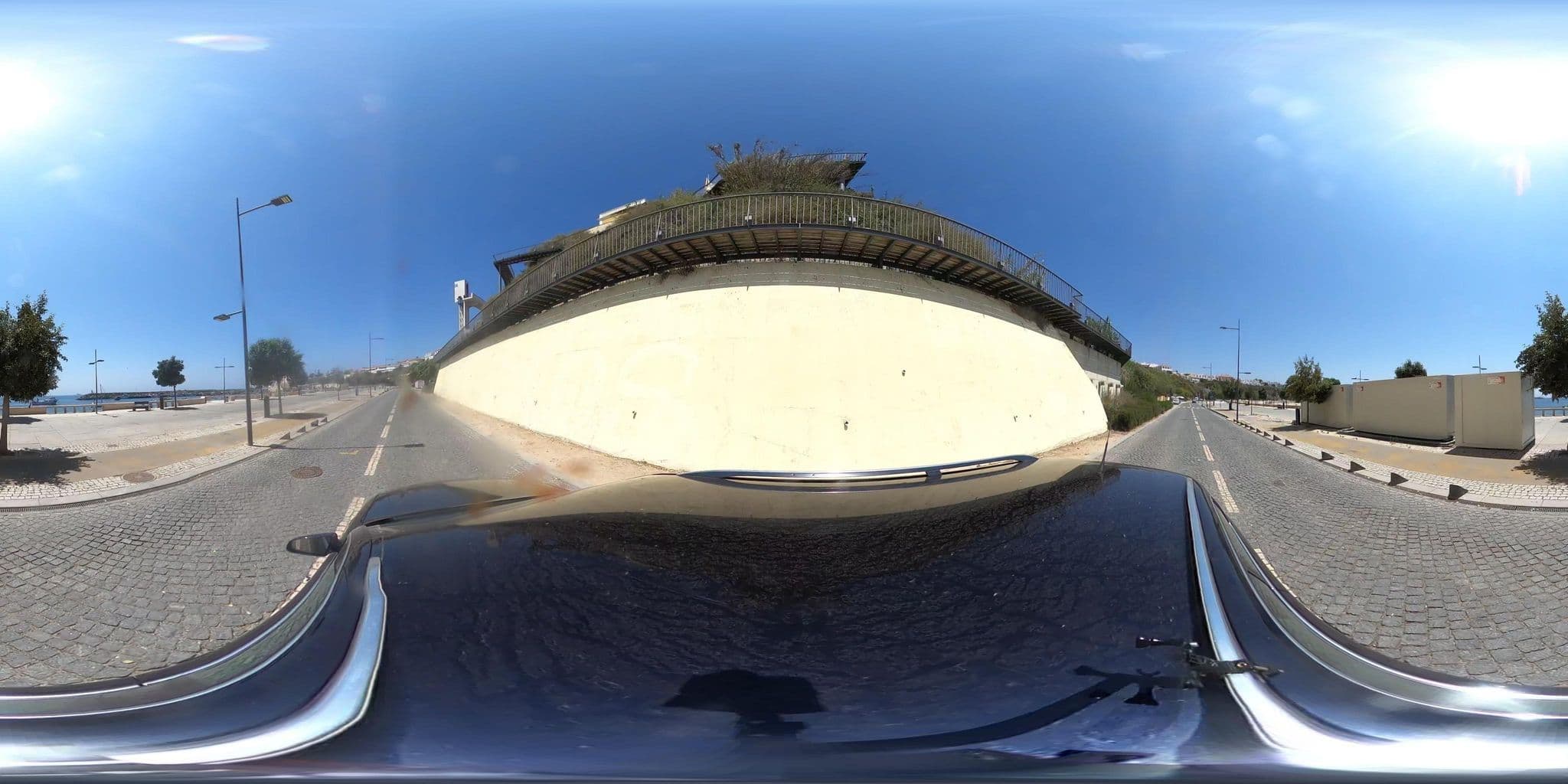 Street view near Pensão Residencial Veleiro, Sines — © filohipo (CC BY-SA · Mapillary)
