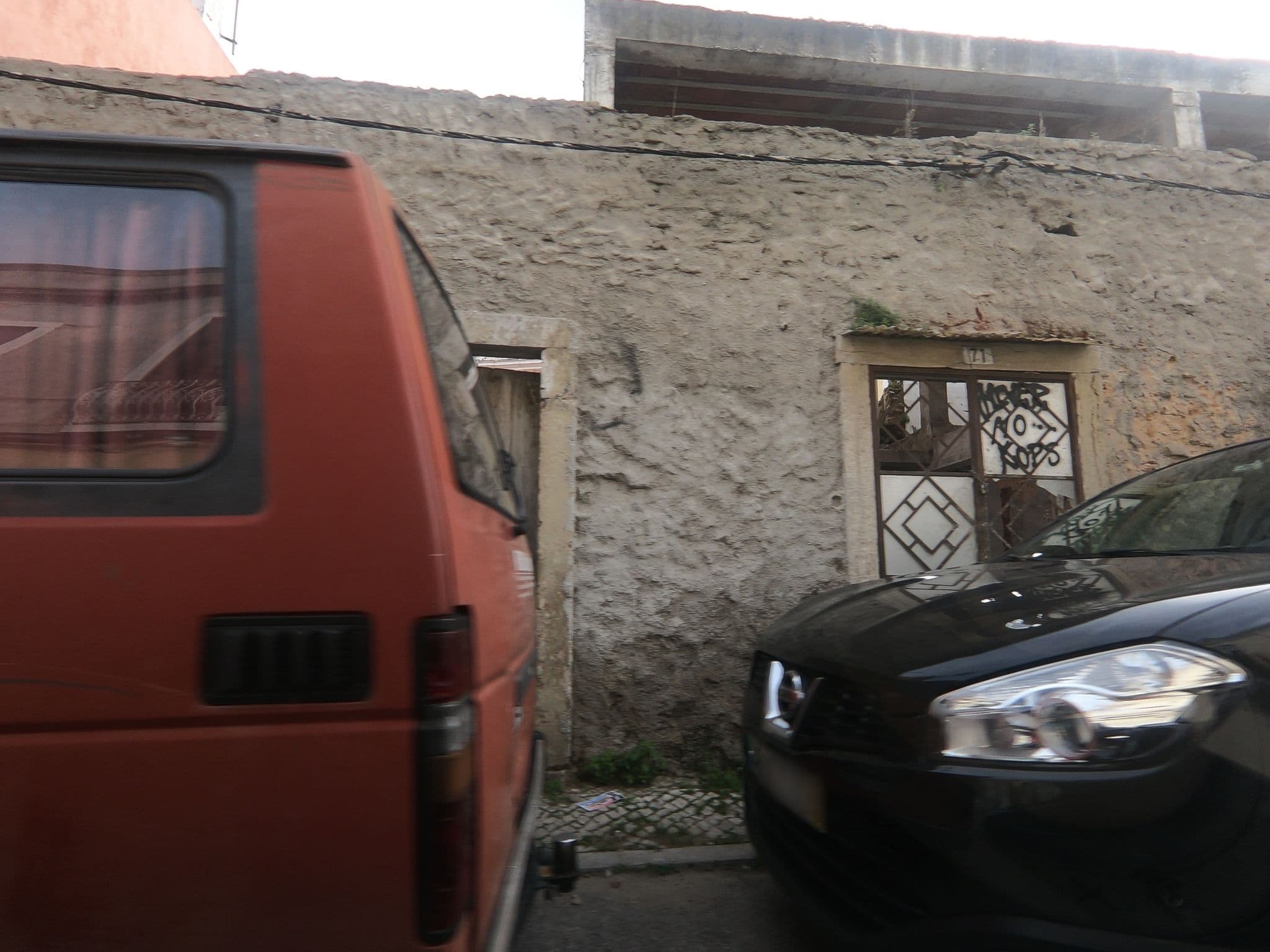 Street view near Casa do Pandeiro, Setúbal — © sanjorgepinho (CC BY-SA · Mapillary)