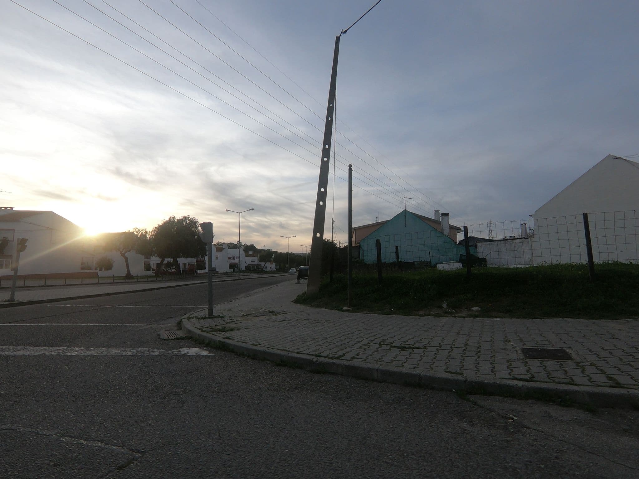 Street view near Hotel Manteigadas, Setúbal — © sanjorgepinho (CC BY-SA · Mapillary)