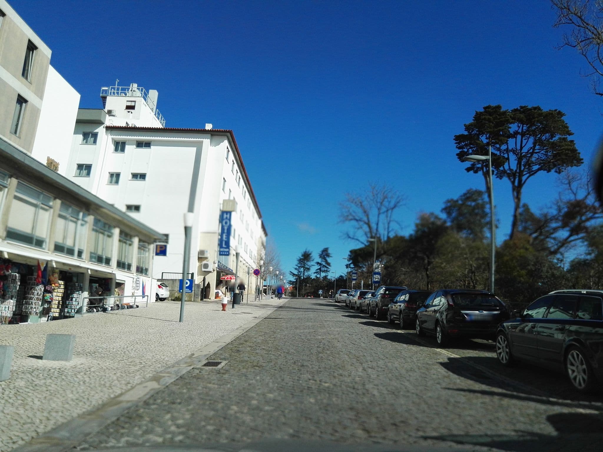 Street view near Hotel 3 Pastorinhos, Fátima — © filipegraciosa (CC BY-SA · Mapillary)