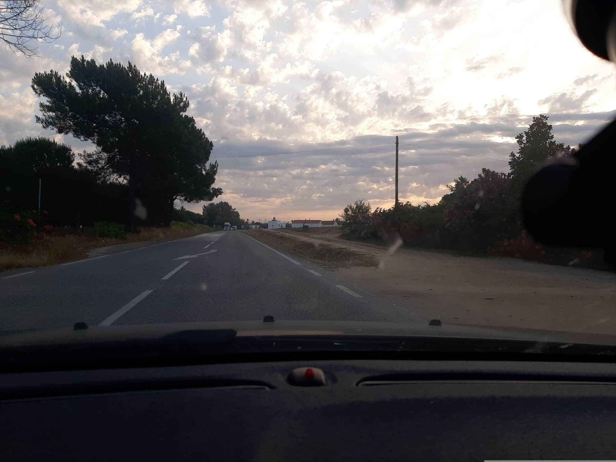 Street view near Quinta da Azervada de Cima, Coruche — © biomedica (CC BY-SA · Mapillary)