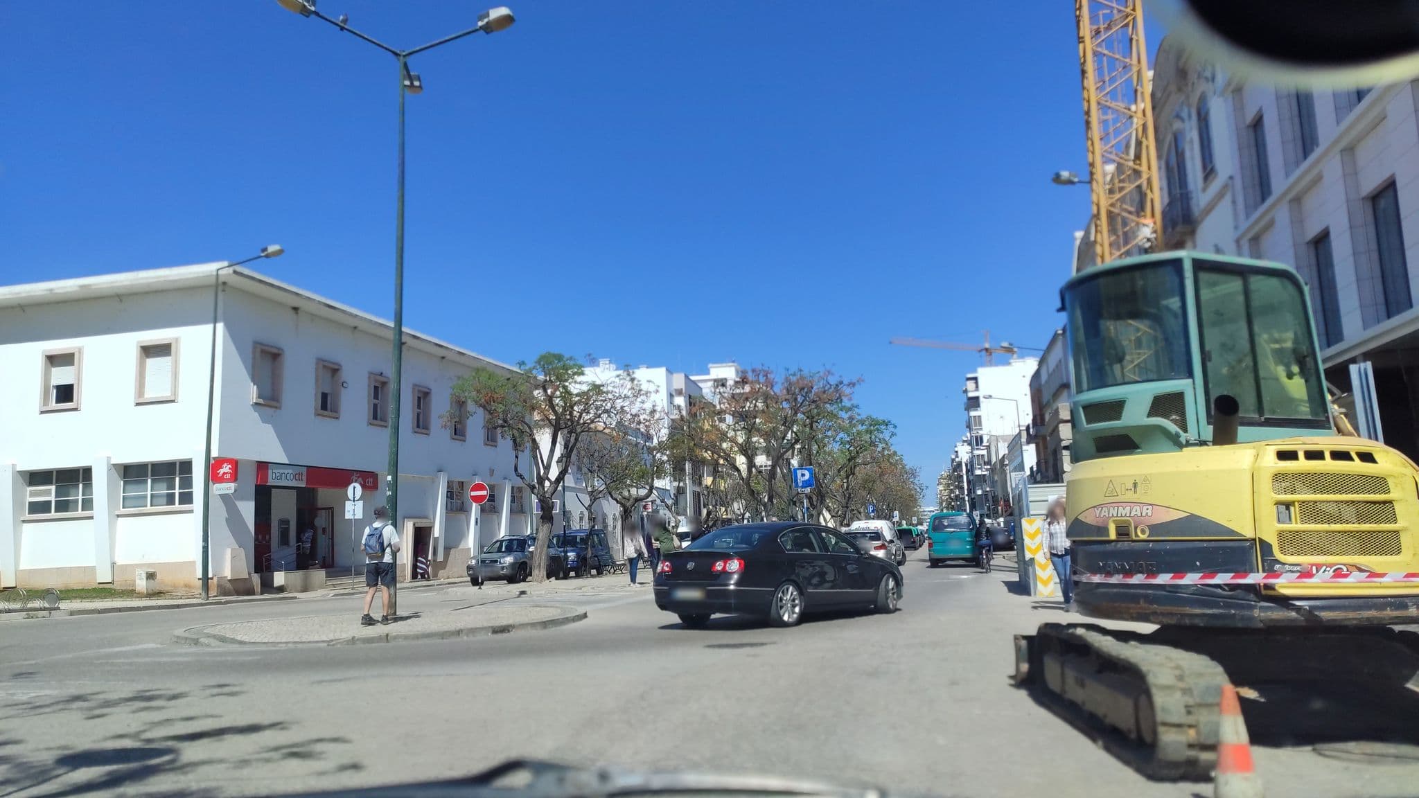 Street view near EntreCubos Guesthouse, Olhão — © alex9099 (CC BY-SA · Mapillary)